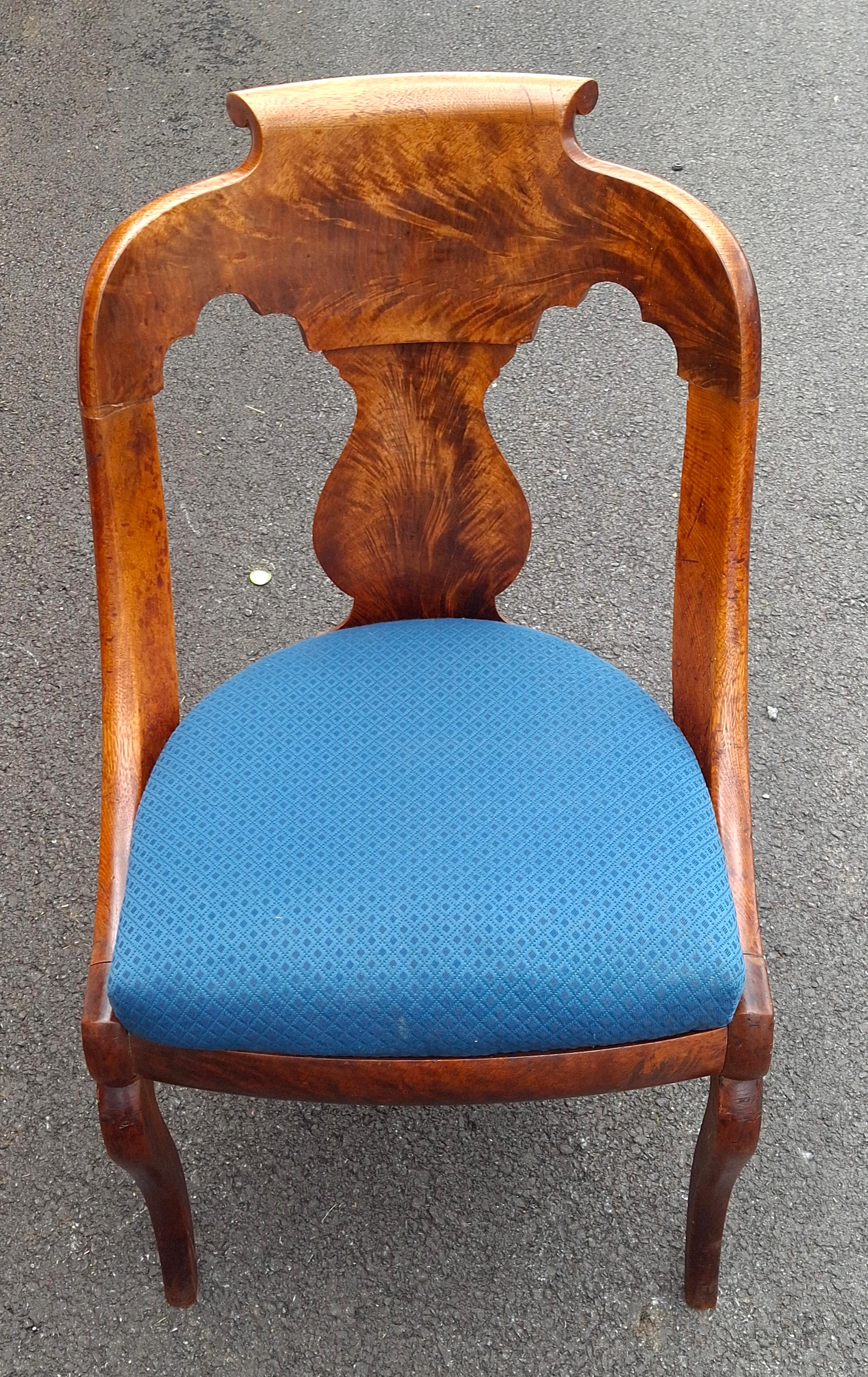 XIXe siècle Chaise Girandole Empire américain en acajou de Boston, Circa 1860s en vente