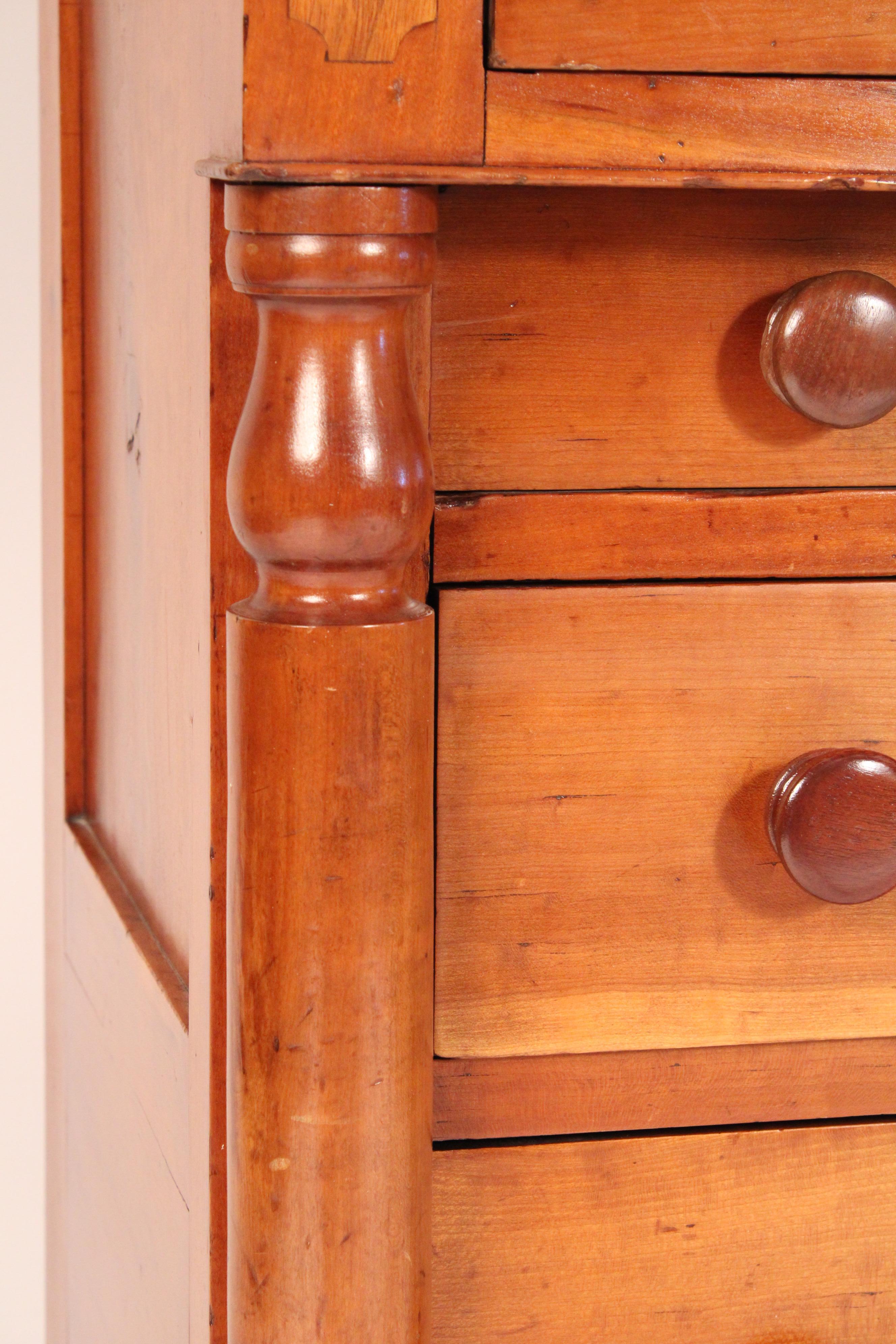 Commode American Empire en bois de cerisier en vente 3