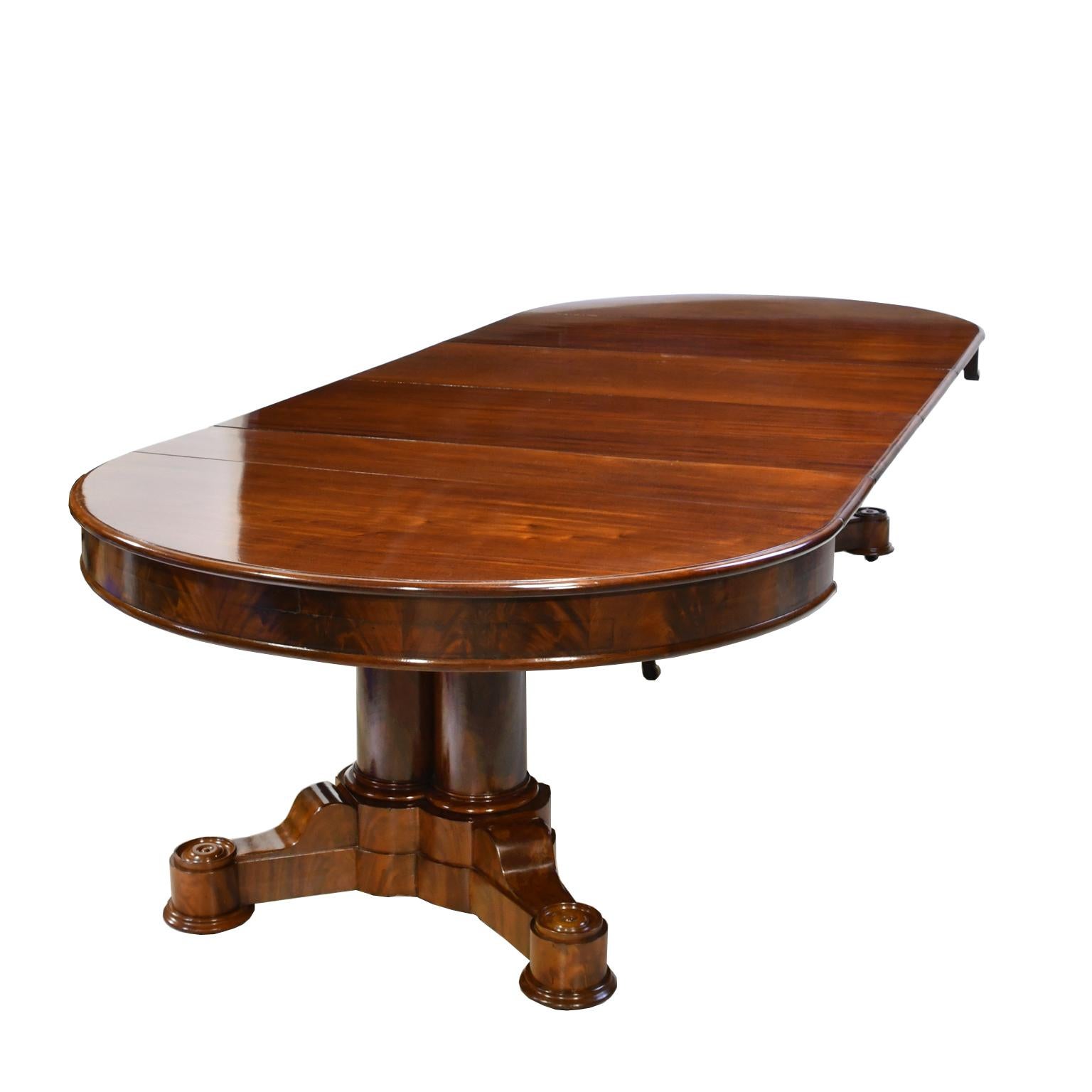 American Empire Oval Extension Dining Table in Mahogany with Pedestal Base 7