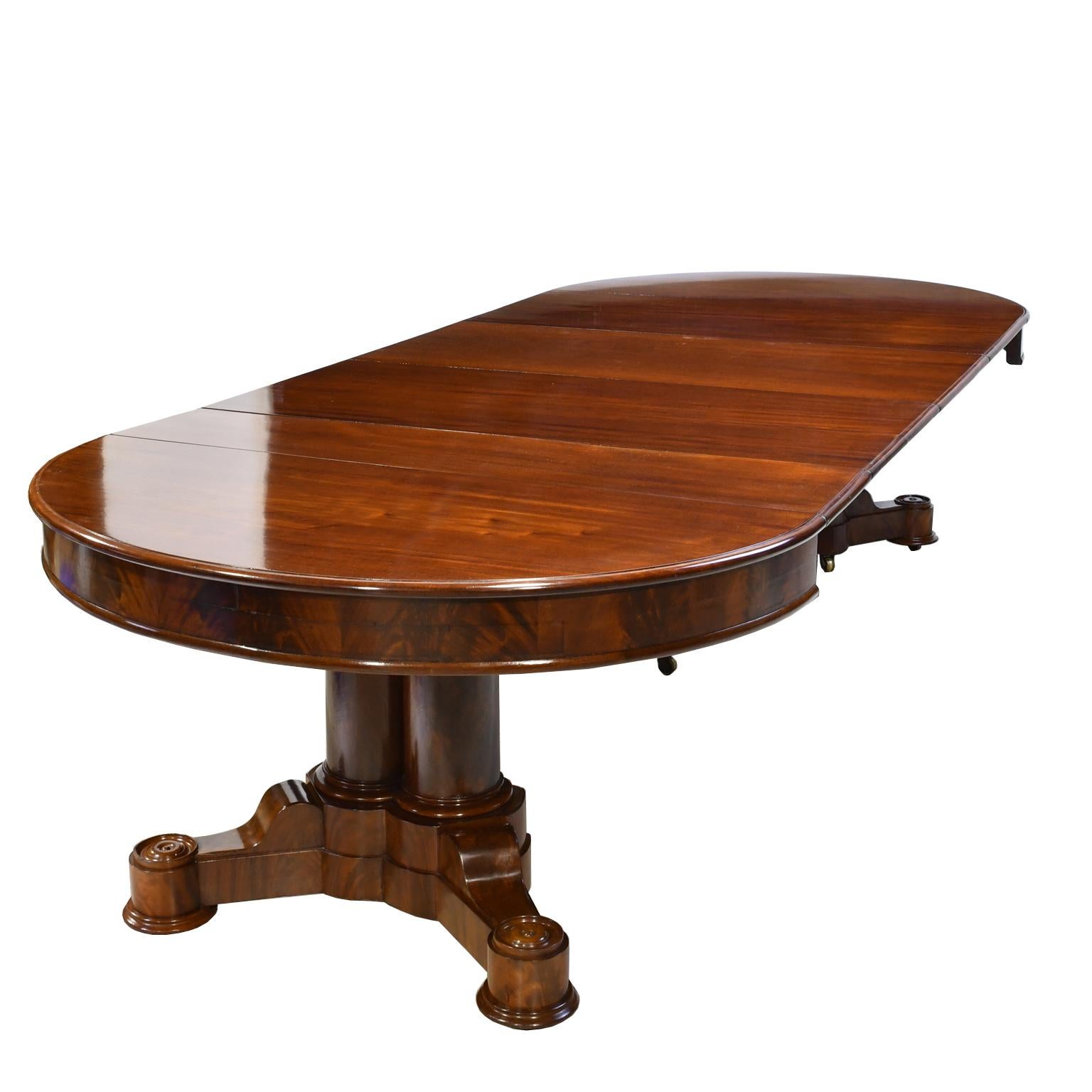 American Empire Oval Extension Dining Table in Mahogany with Pedestal Base 8