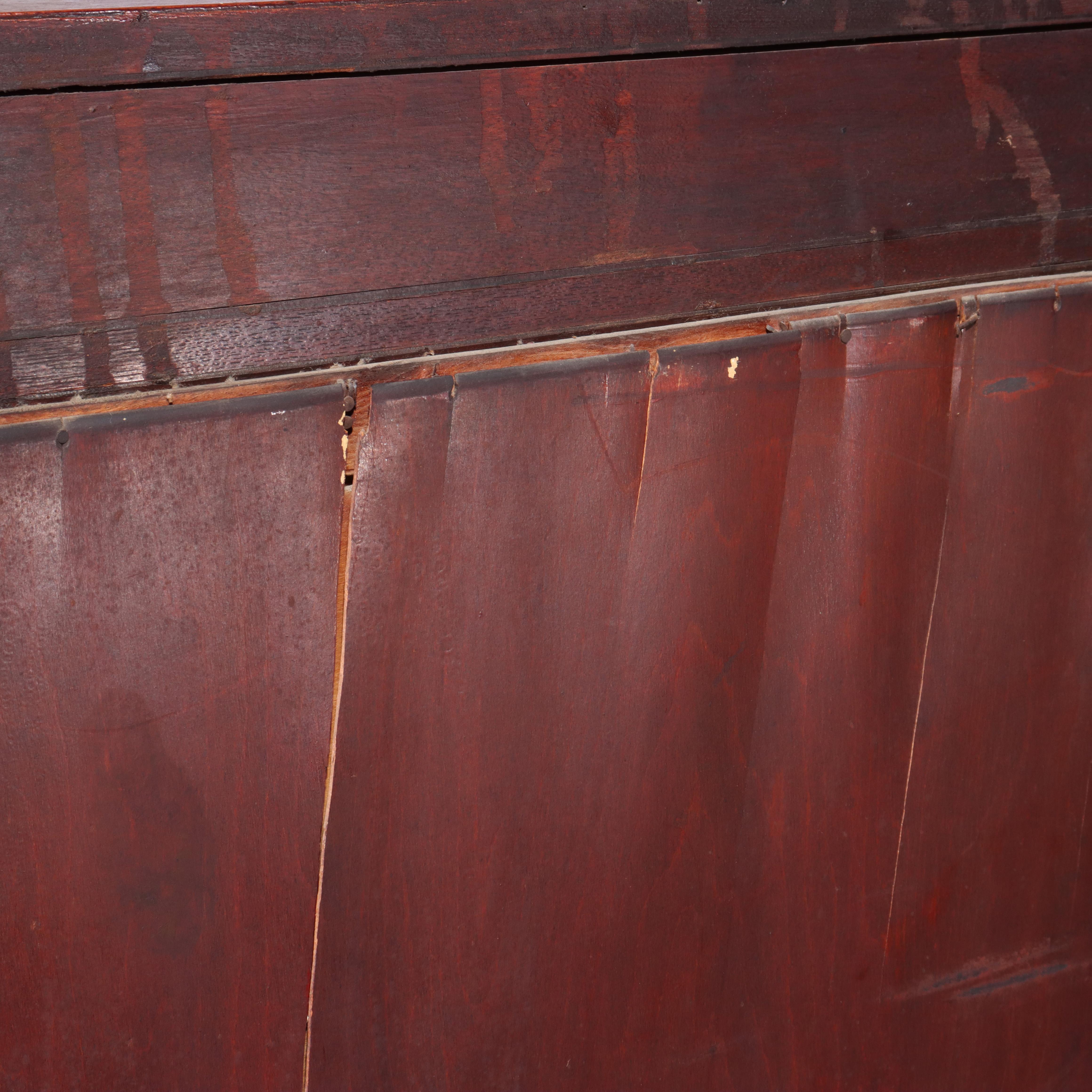 Armadietto per le porcellane con vetro curvo a 90 gradi (raro) American Empire Flame Mahogany c1890 in vendita 7