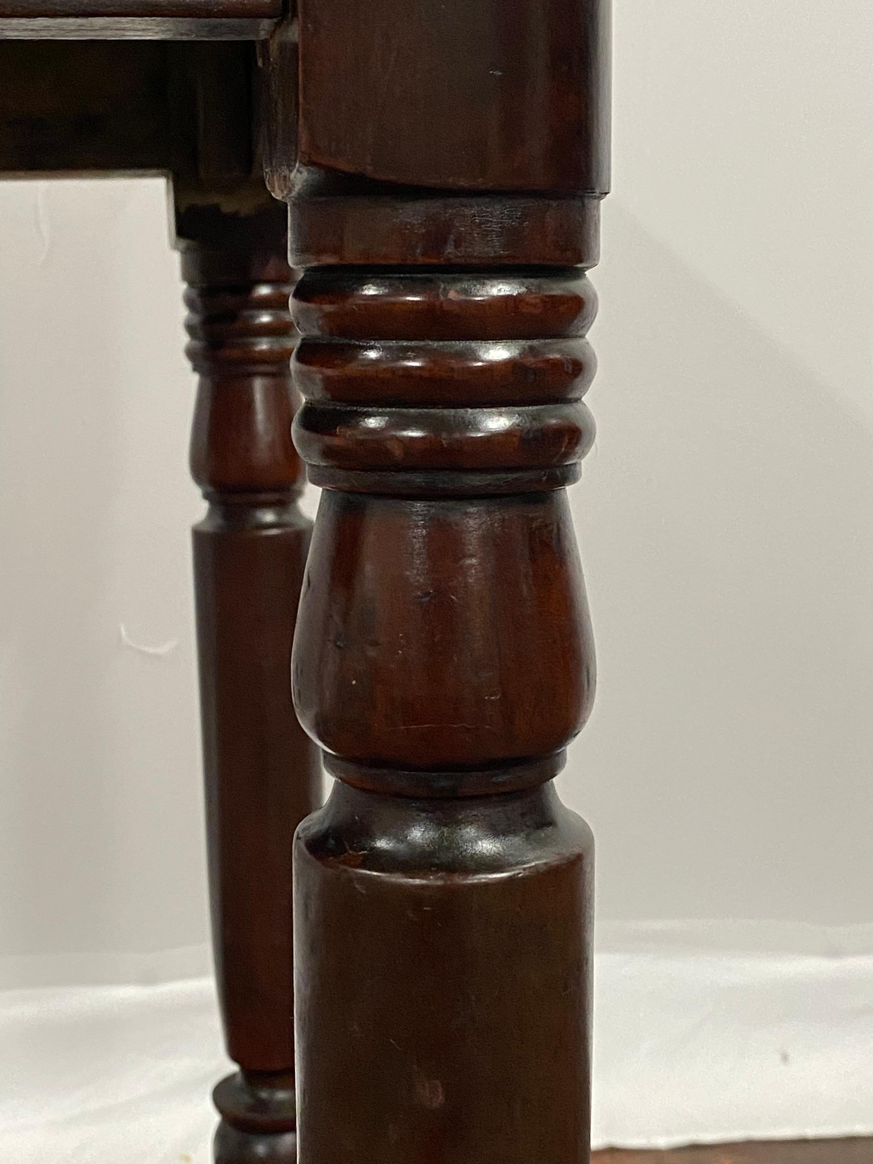 American Empire Flip Top Mahogany Gate Leg Console Table For Sale 7