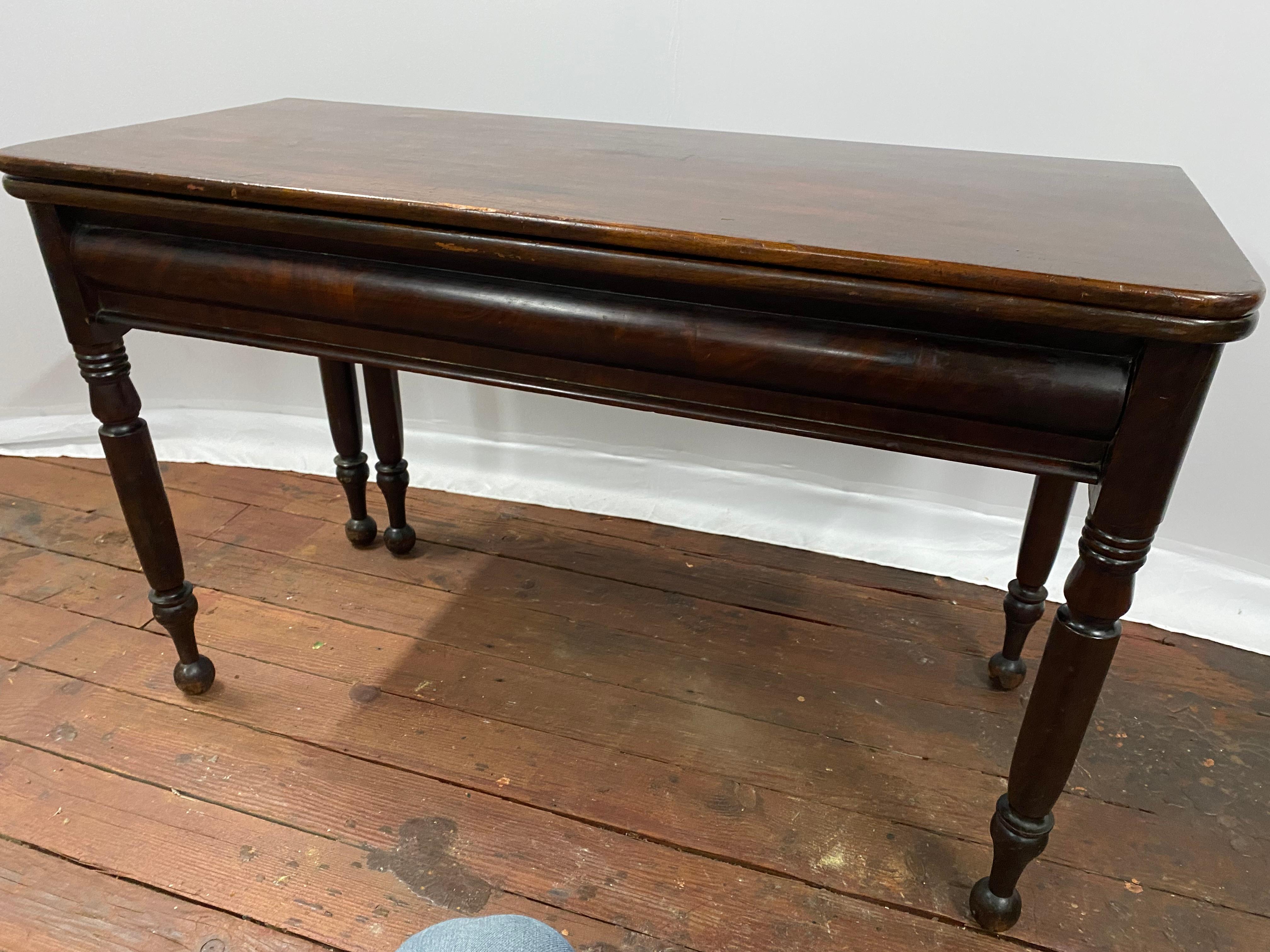 19th Century American Empire Flip Top Mahogany Gate Leg Console Table For Sale
