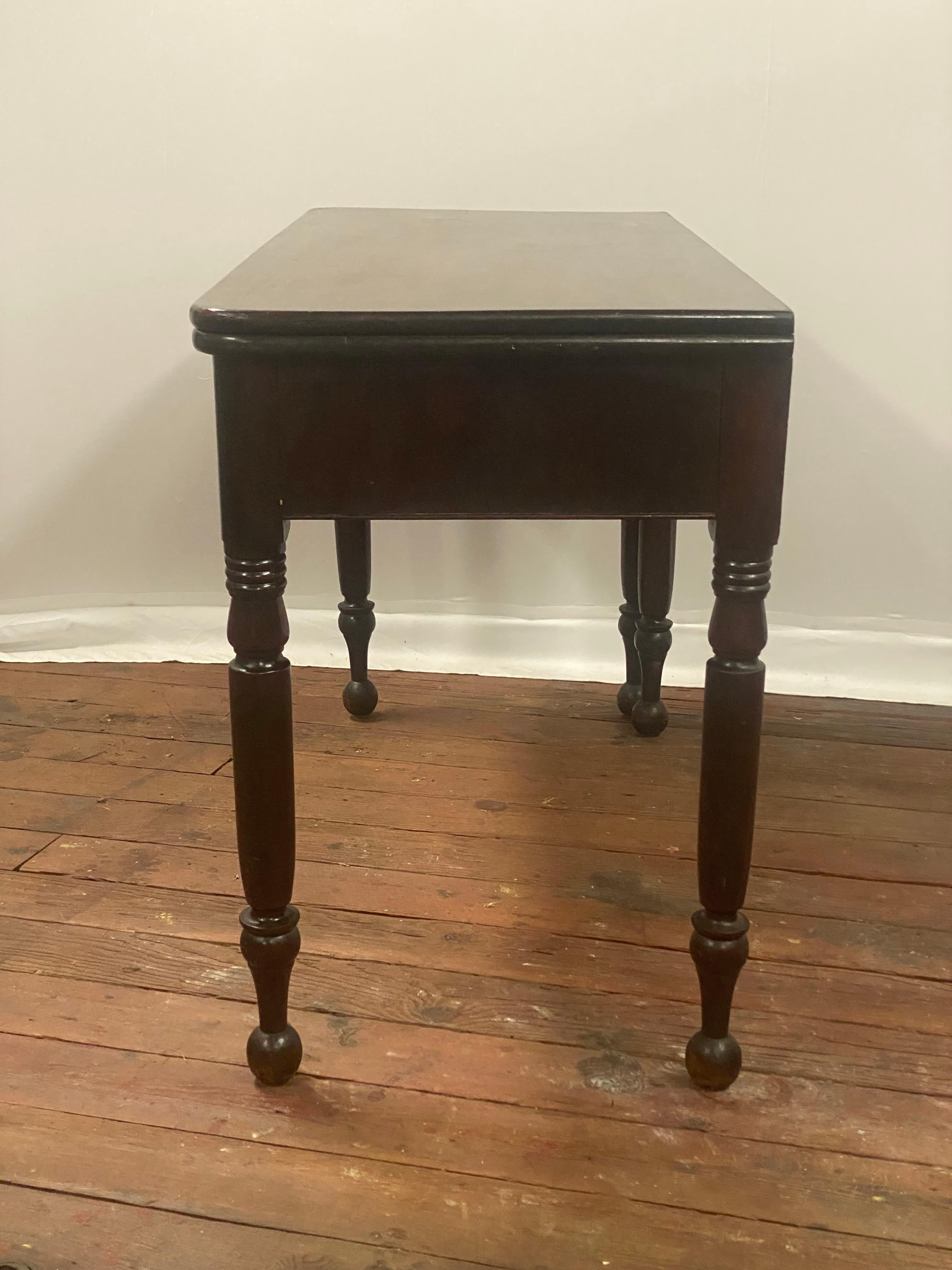 American Empire Flip Top Mahogany Gate Leg Console Table For Sale 1