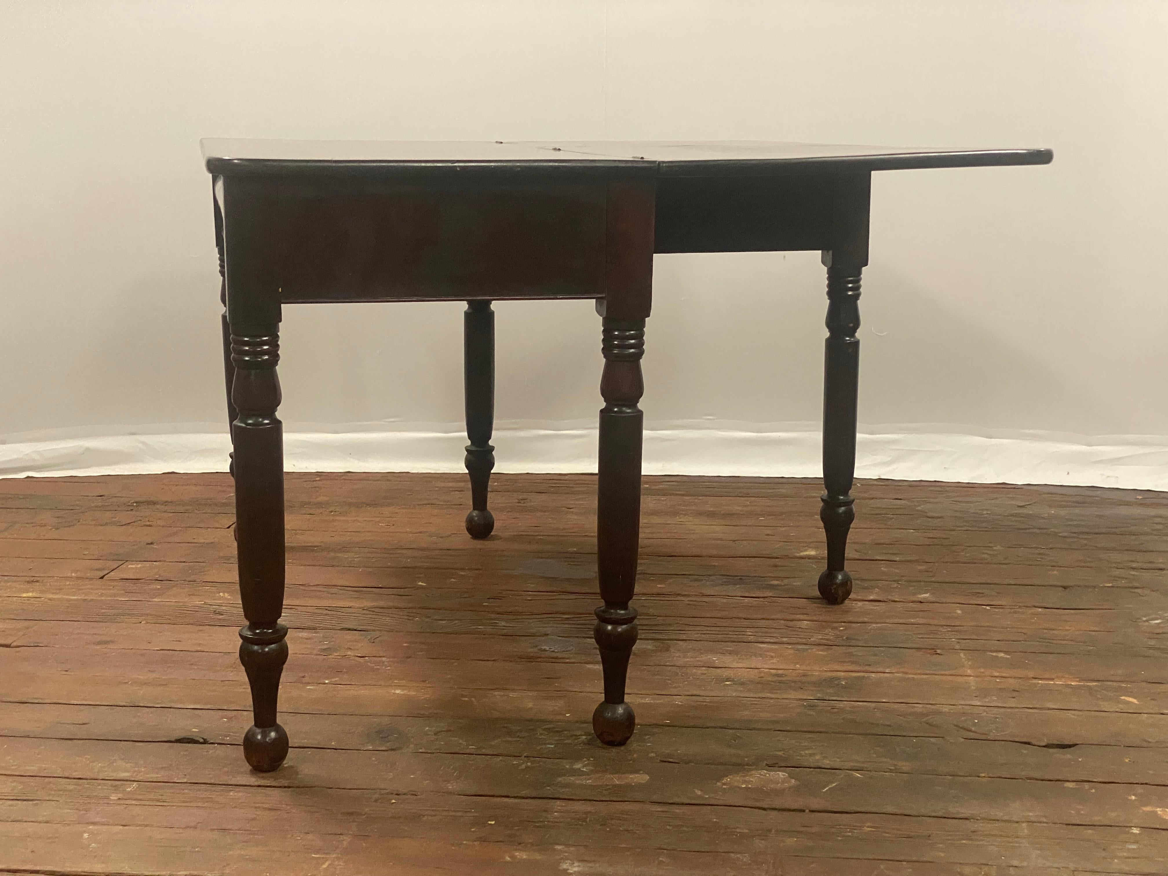American Empire Flip Top Mahogany Gate Leg Console Table For Sale 4