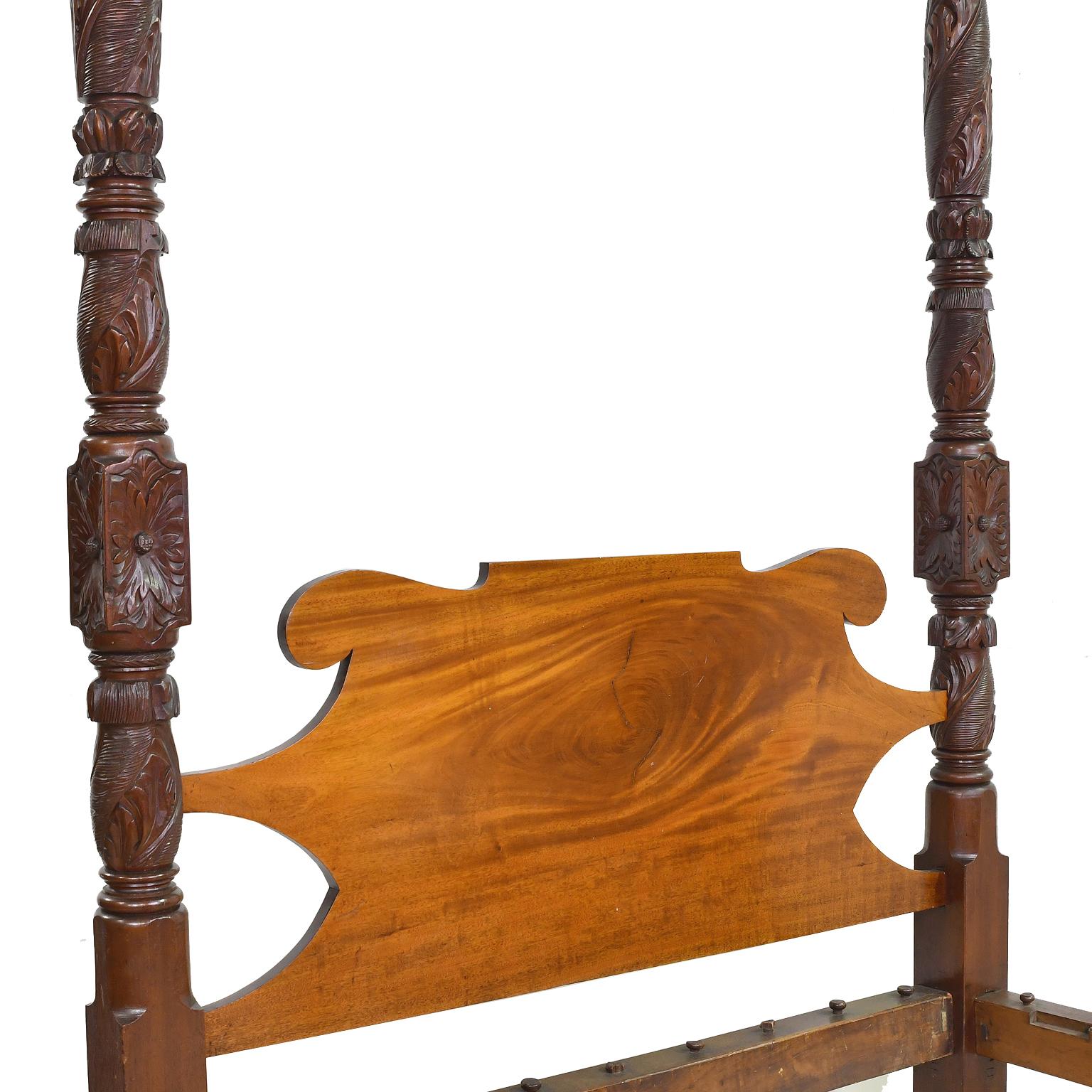 American Empire Four Poster Bed with Acanthus Carvings, circa 1820 In Good Condition In Miami, FL