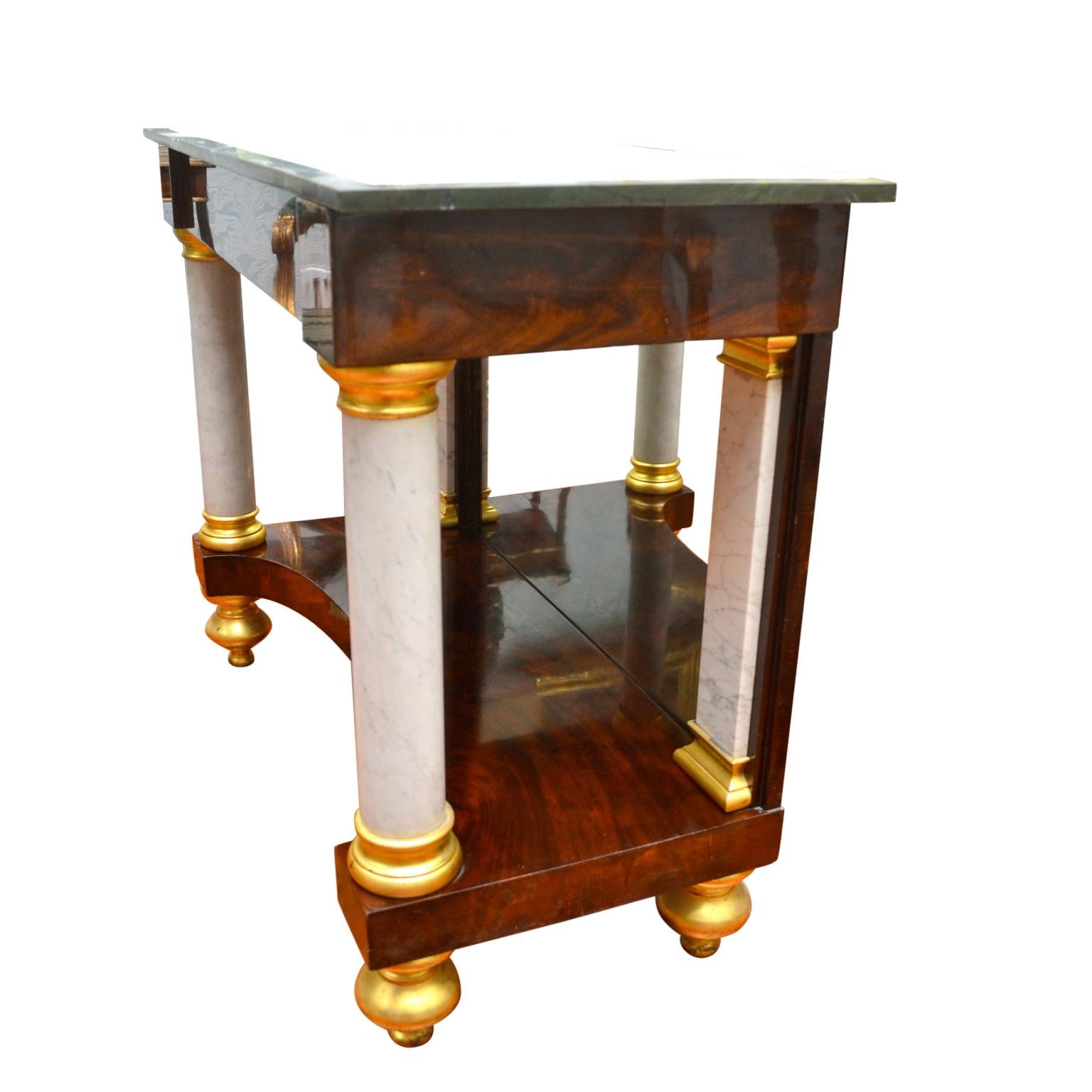American Empire Mahogany and Marble Classical Console, NY, circa 1825 In Good Condition For Sale In Vancouver, British Columbia