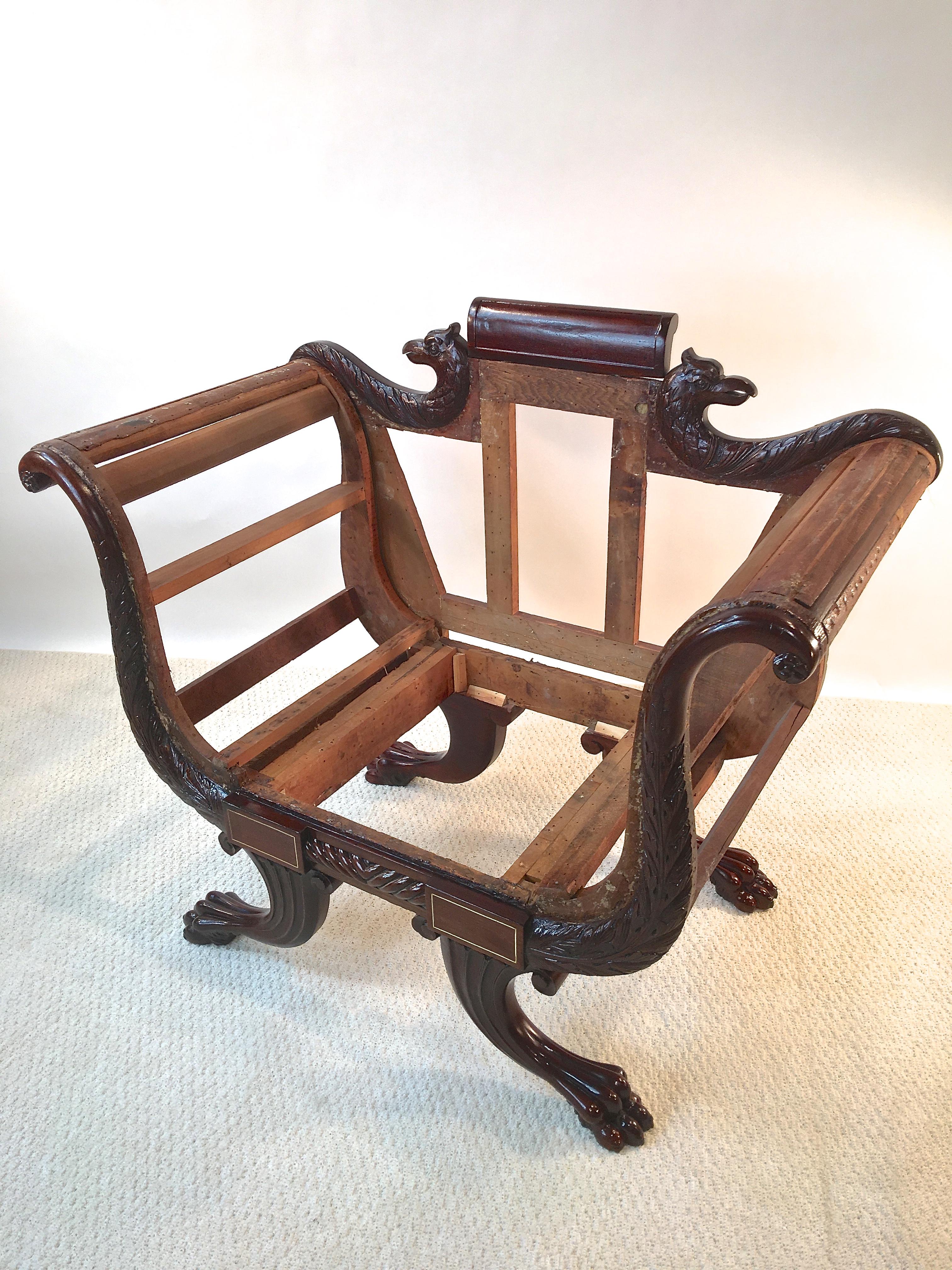Inusual Sillón Imperio Americano de Caoba en venta 7