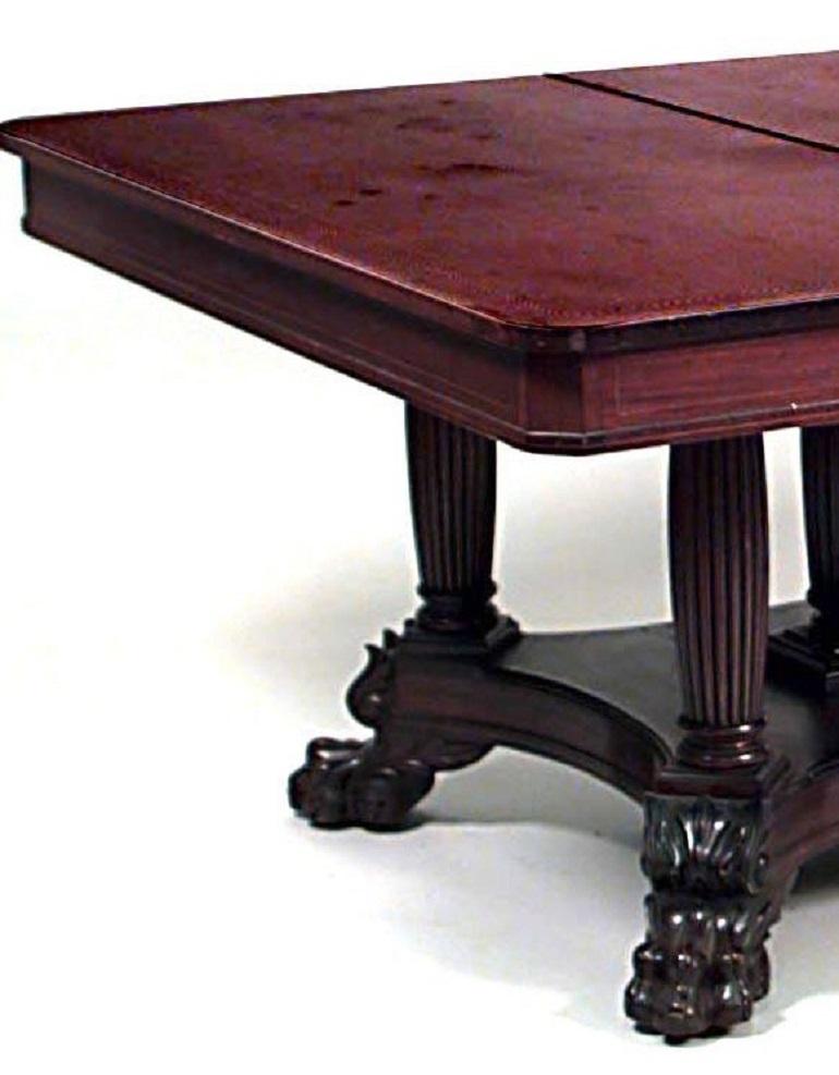 Américain Table de salle à manger américaine Empire en acajou en vente