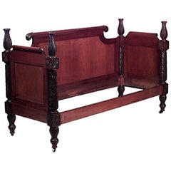 Settee en acajou de style Empire américain
