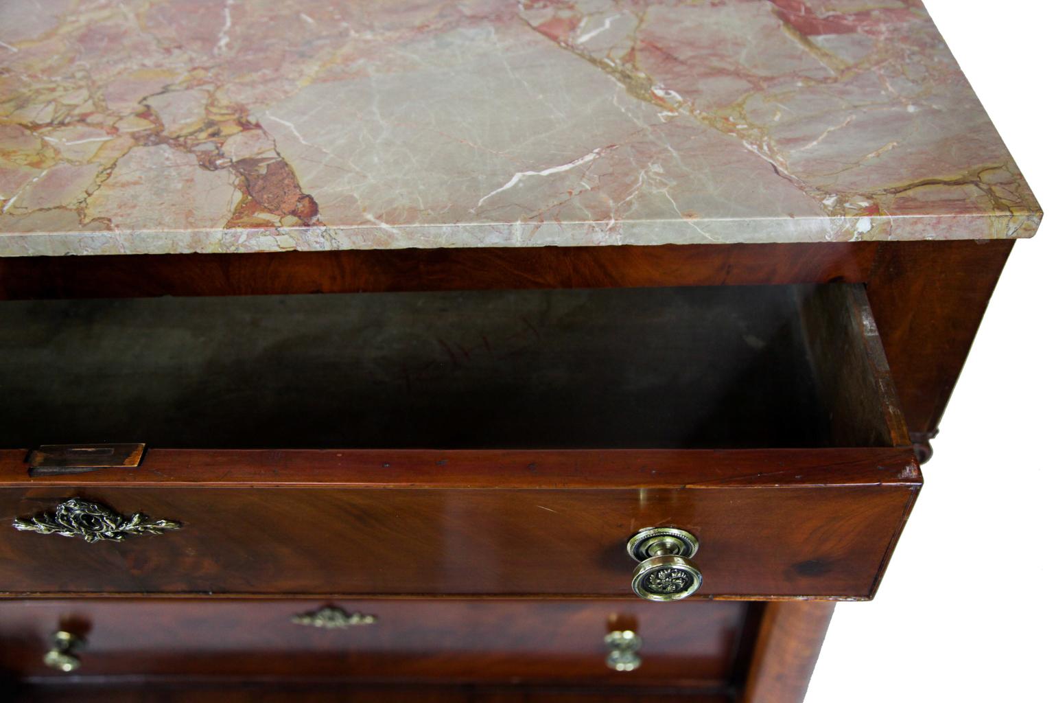 American Empire Marble Top Chest In Good Condition For Sale In Wilson, NC