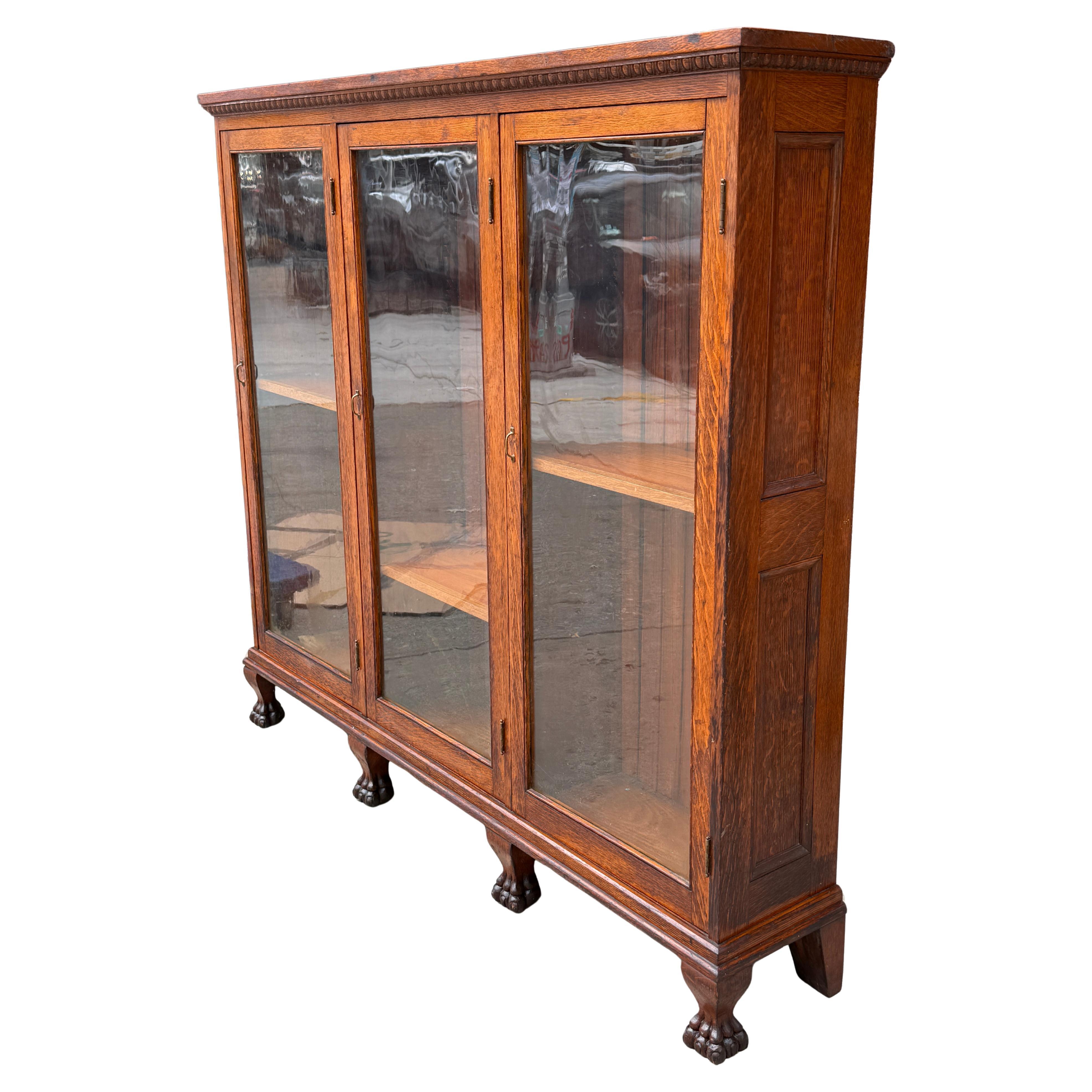 Libreria tripla/vetrina in stile Impero e Arti e Mestieri americani in vendita 1