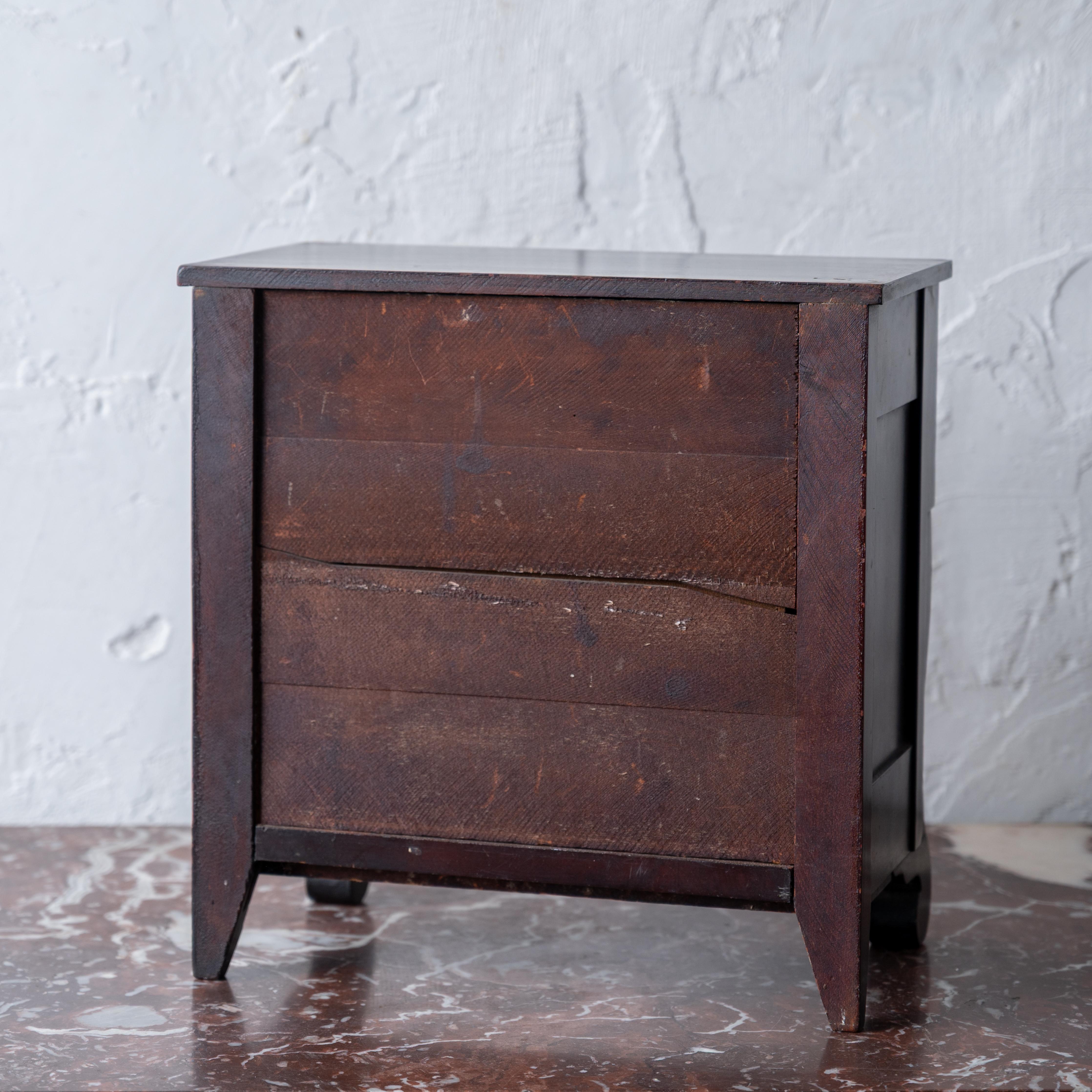 Cómoda de muestra de vendedor American Empire en venta 2