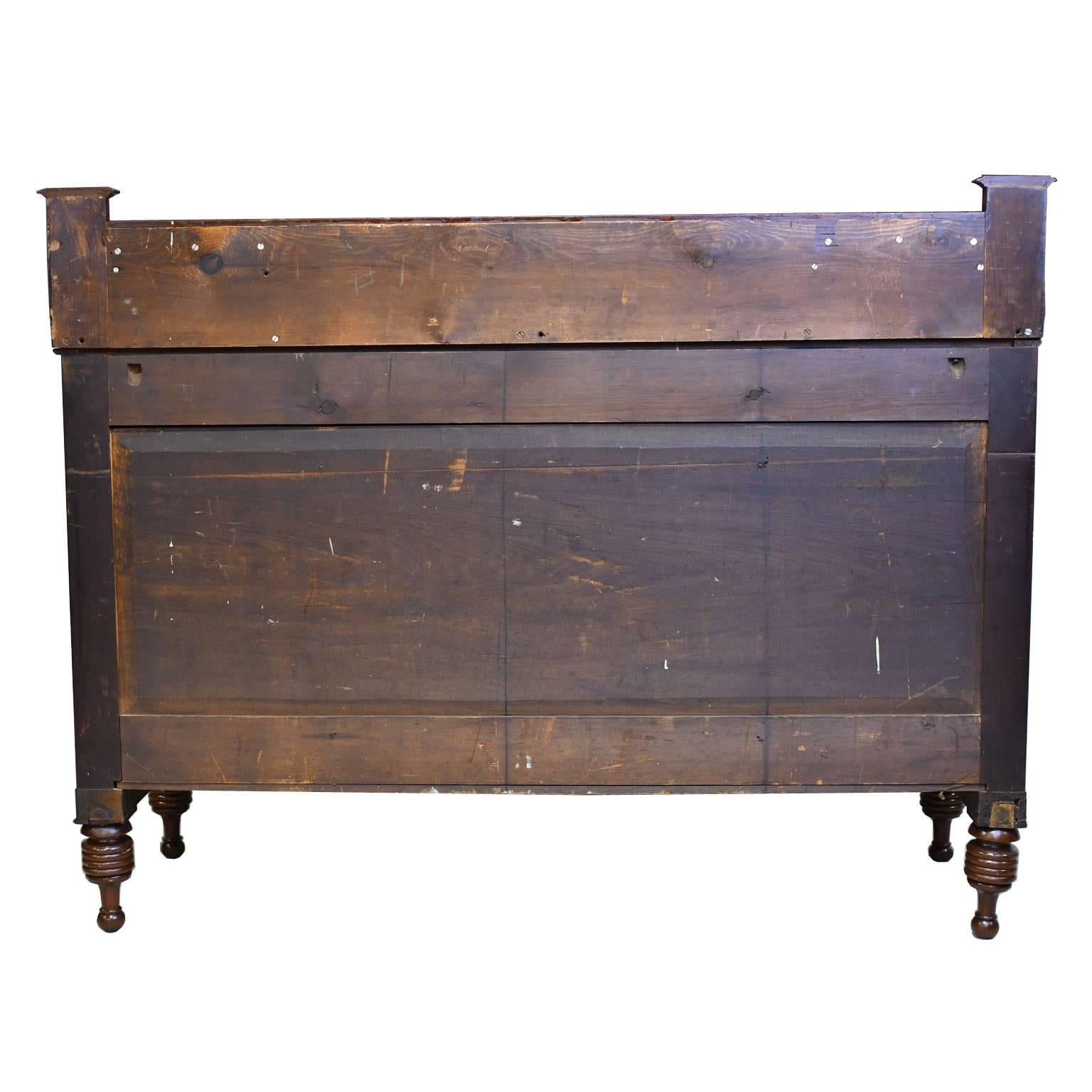American Empire Sideboard in Satinwood, Vermont, circa 1825 For Sale 7