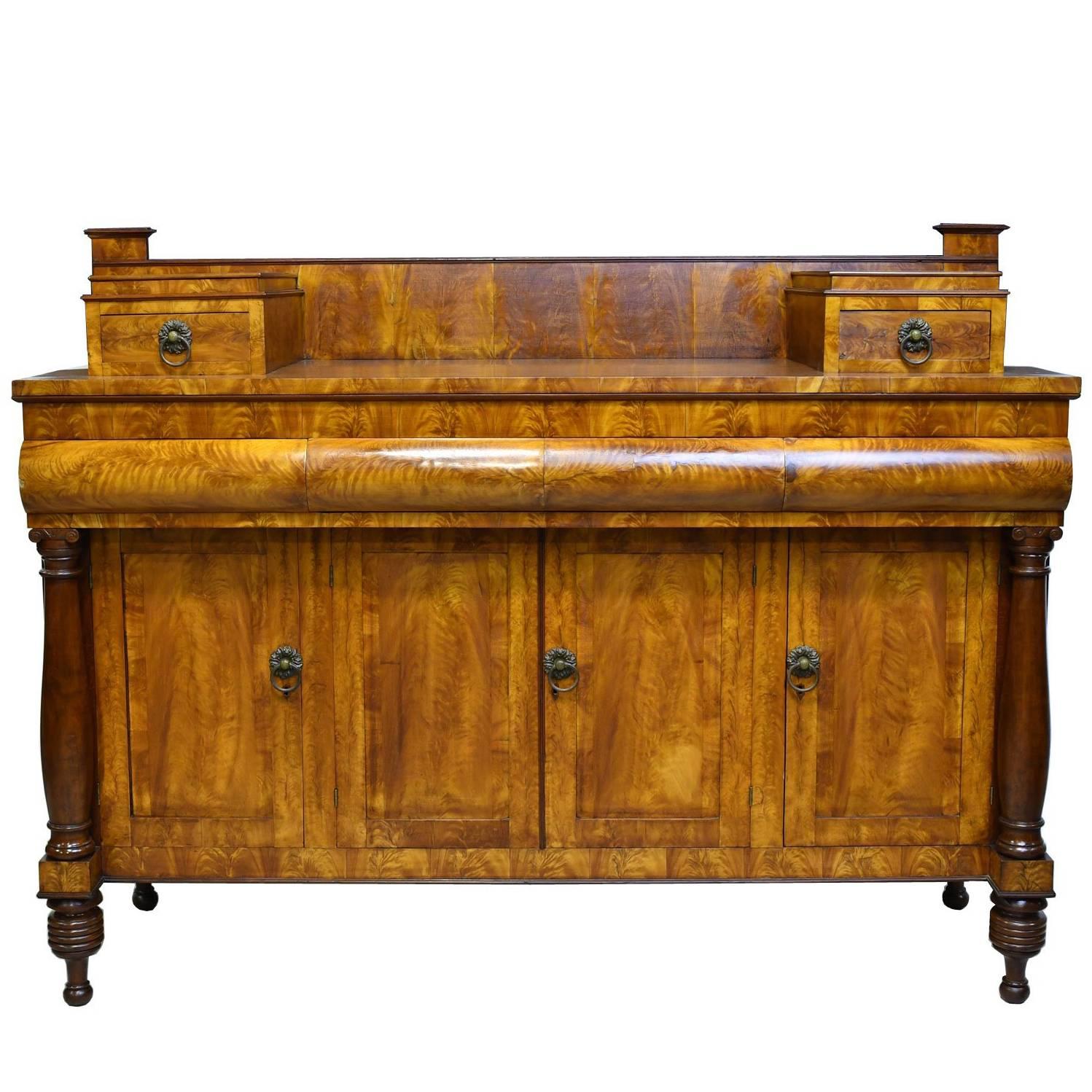 American Empire Sideboard in Satinwood, Vermont, circa 1825 For Sale