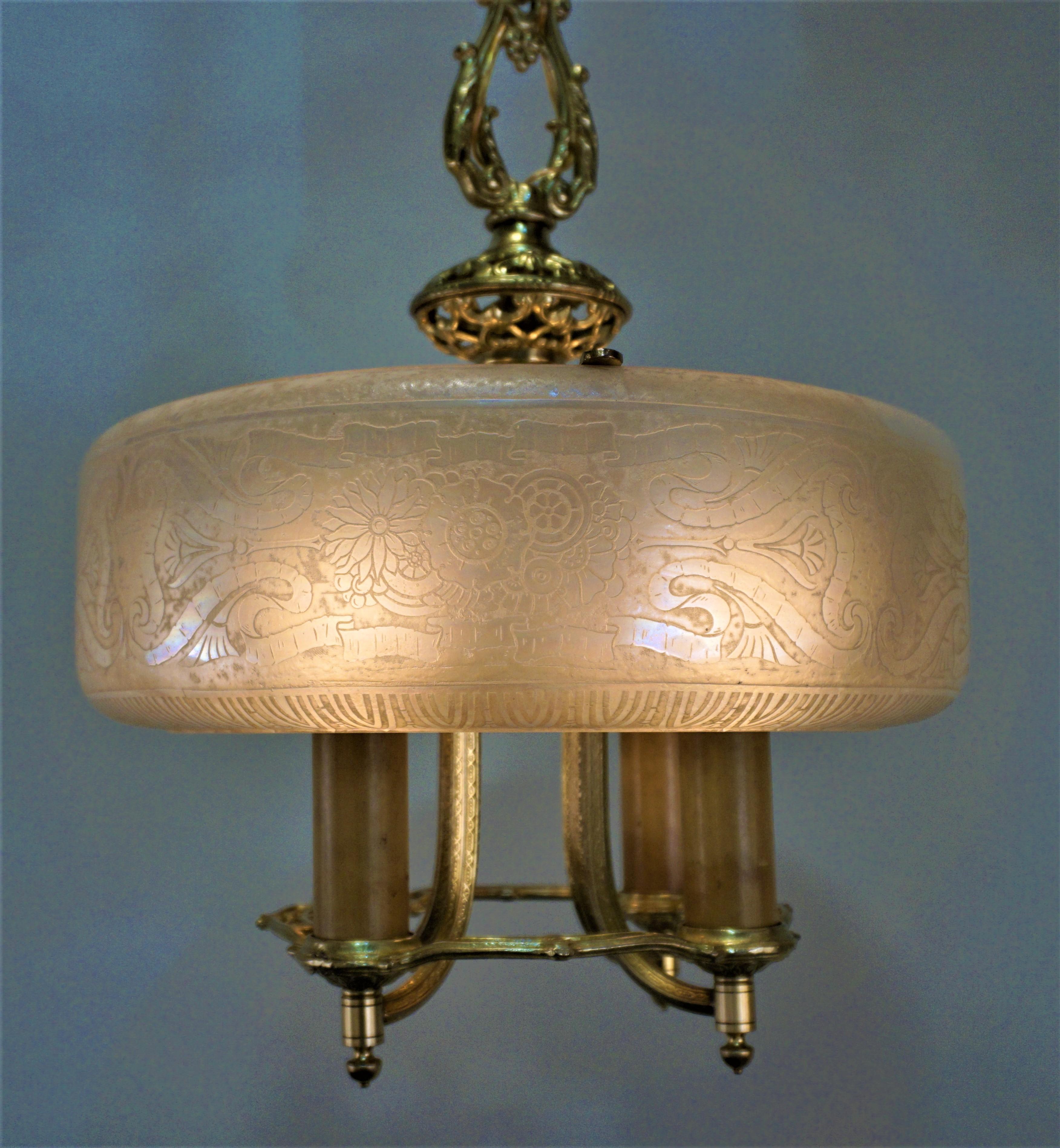 Mid-20th Century American Etched Glass Art Deco Lightolier Chandelier