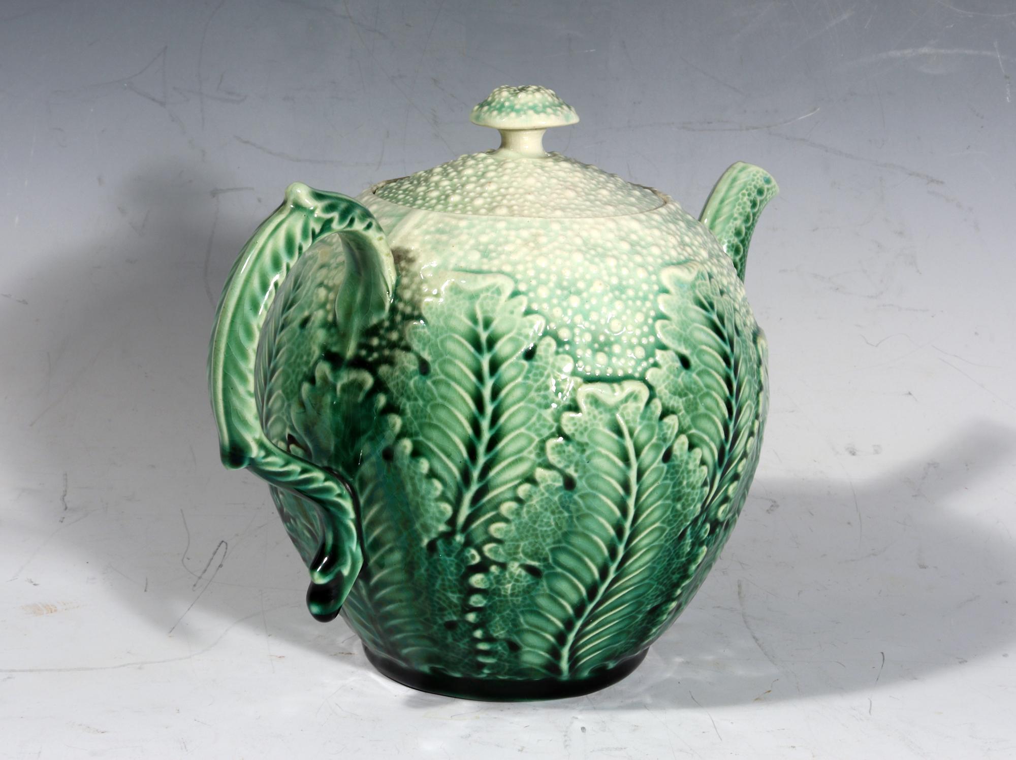 American Etruscan Majolica Teapot in the Form of a Cauliflower In Good Condition For Sale In Downingtown, PA