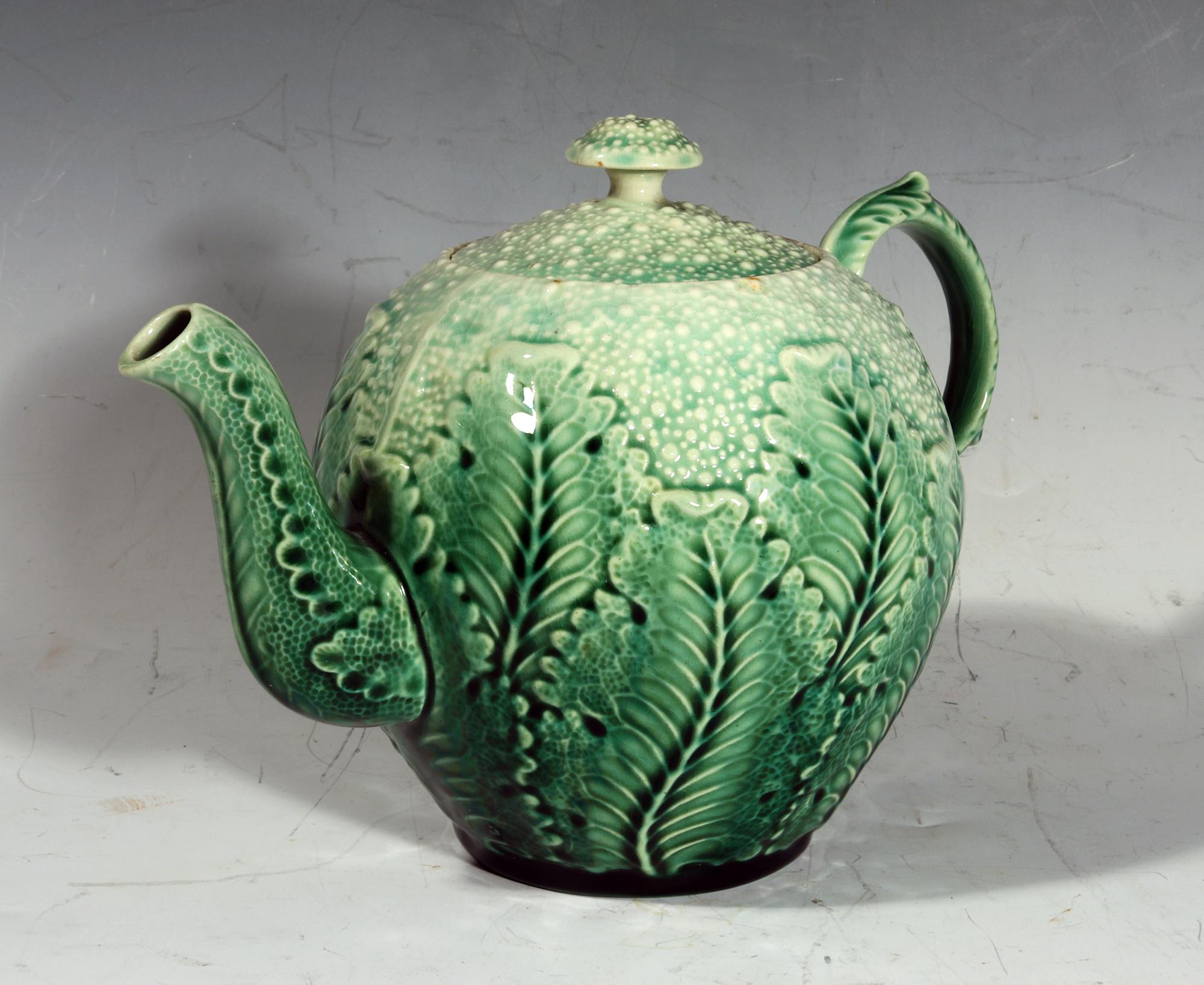 American Etruscan Majolica Teapot in the Form of a Cauliflower For Sale 2
