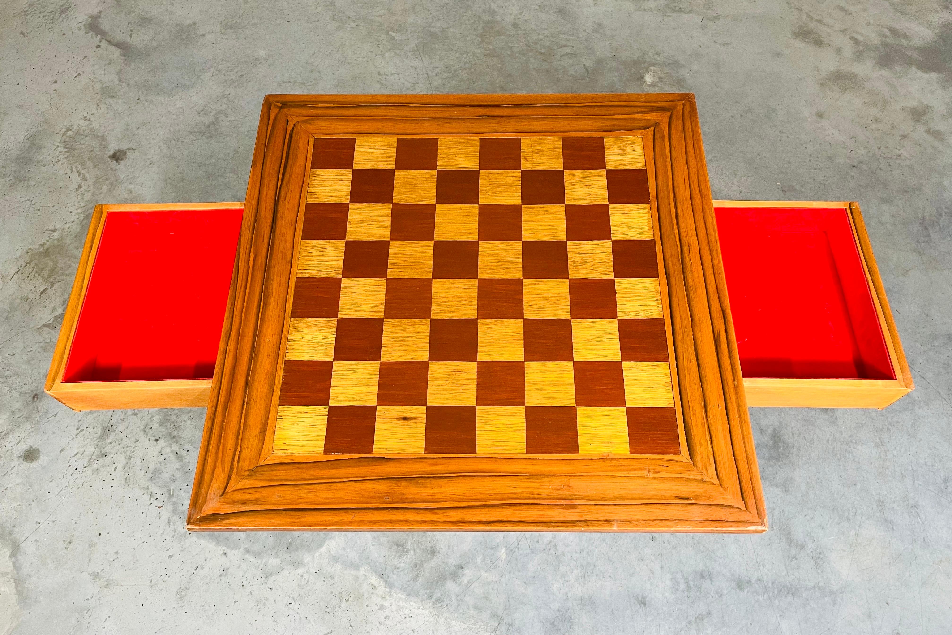 American Fantasy Knight Chess Table After William ‘Billy’ Haines Circa 1960 In Good Condition For Sale In Southampton, NJ