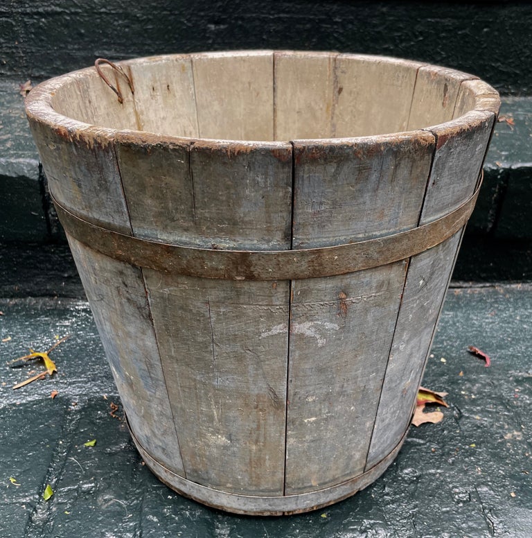 American Farmhouse Wastebasket For Sale at 1stDibs