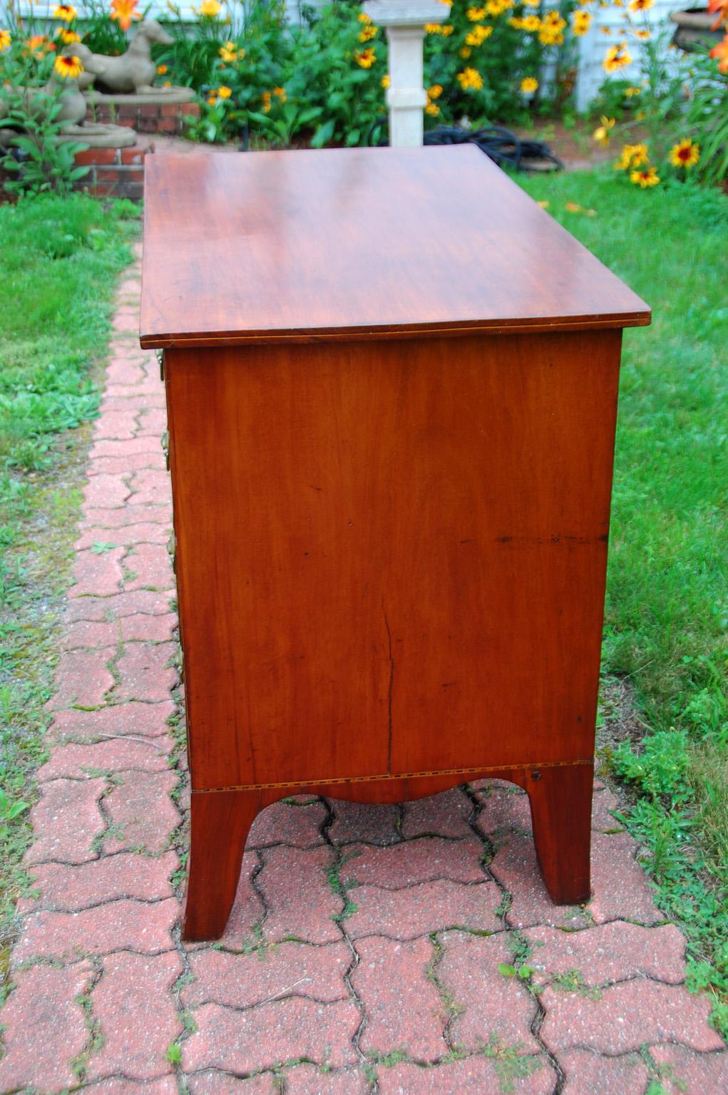 American Federal 18th Century Cherry Chest of Four Graduated Drawers 1