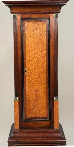 Orologio Feder americano a cassa alta in betulla e acero, Wingate, 1820 ca.