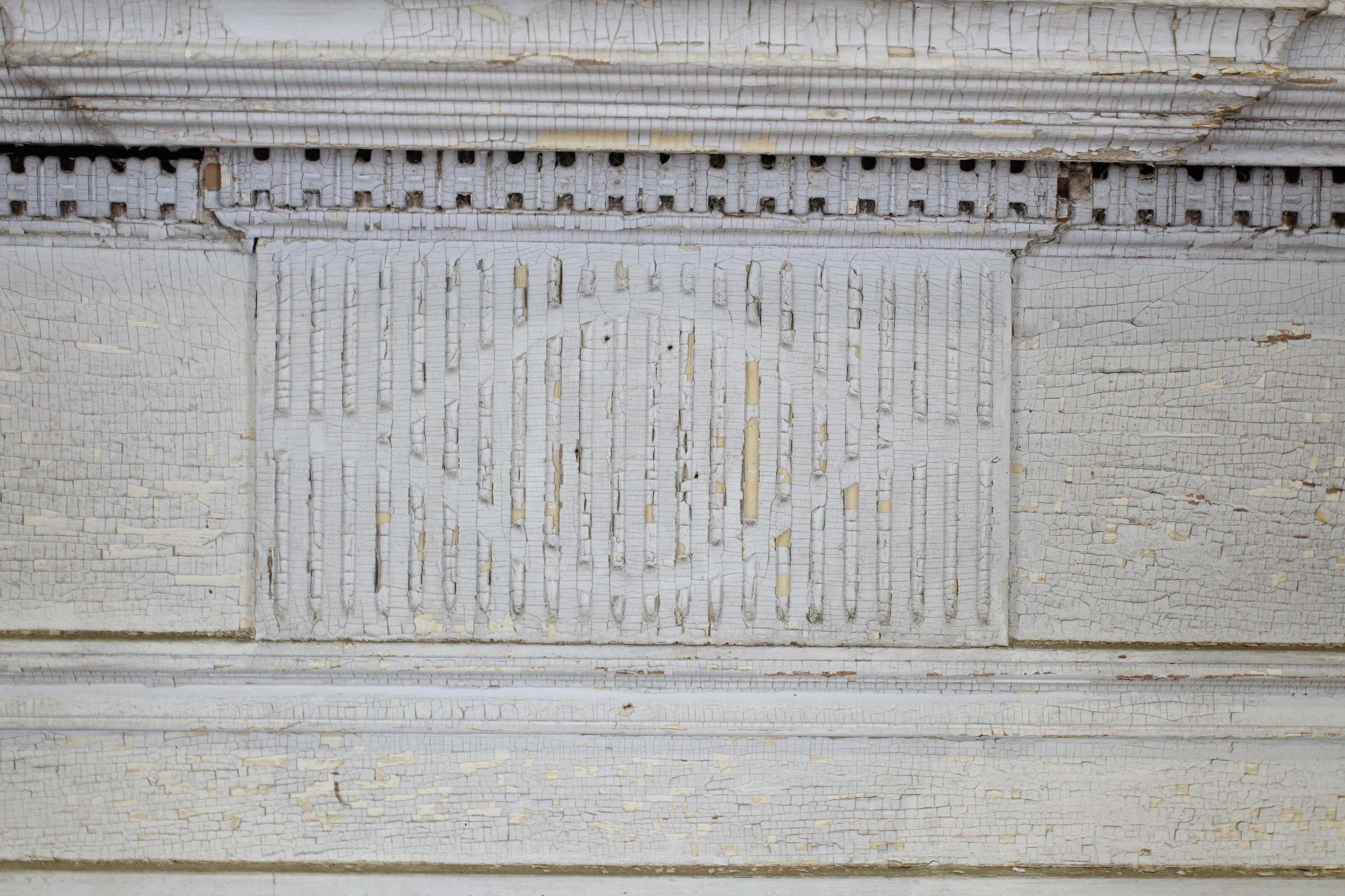 American Federal Chip Carved Mantel In Distressed Condition In Greenwich, CT