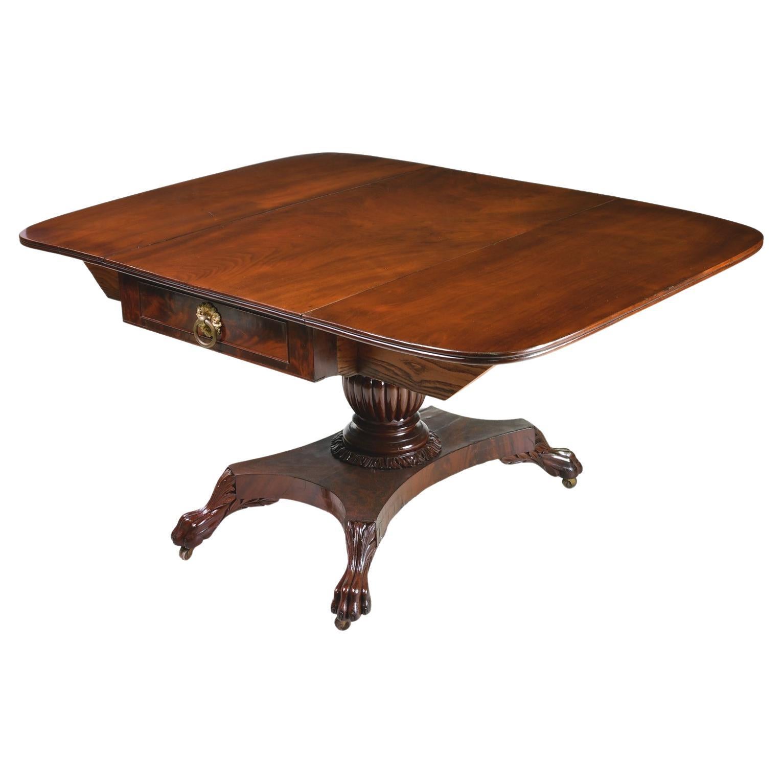 American Federal Drop Leaf Dining Table in West Indies Mahogany New York, c 1820 For Sale 3