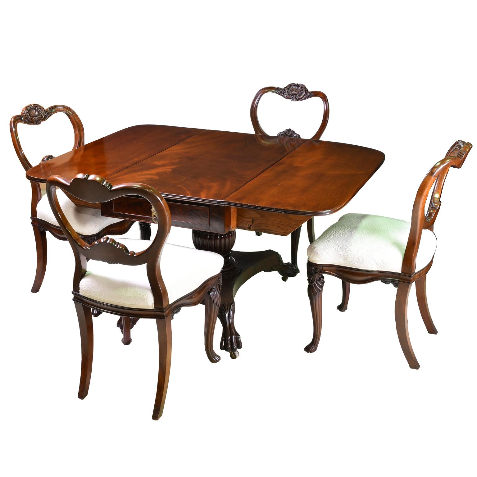 American Federal Drop Leaf Dining Table in West Indies Mahogany New York, c 1820 For Sale 6