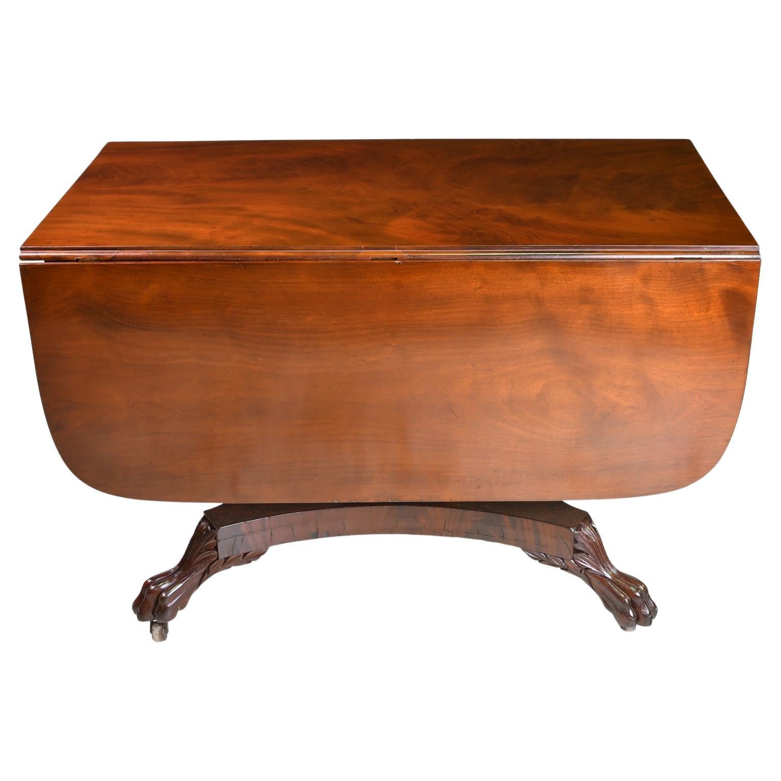 American Federal Drop Leaf Dining Table in West Indies Mahogany New York, c 1820 For Sale 2