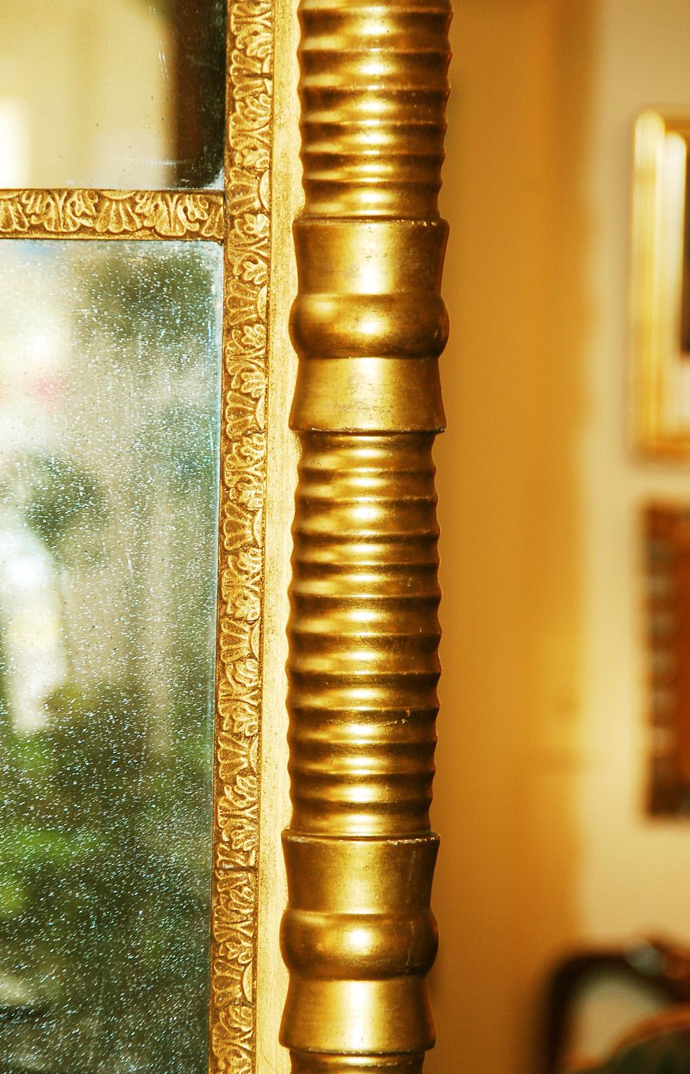 American Federal Early 19th Century Gold Leaf Mirror with Ribbed Half Pilasters 1