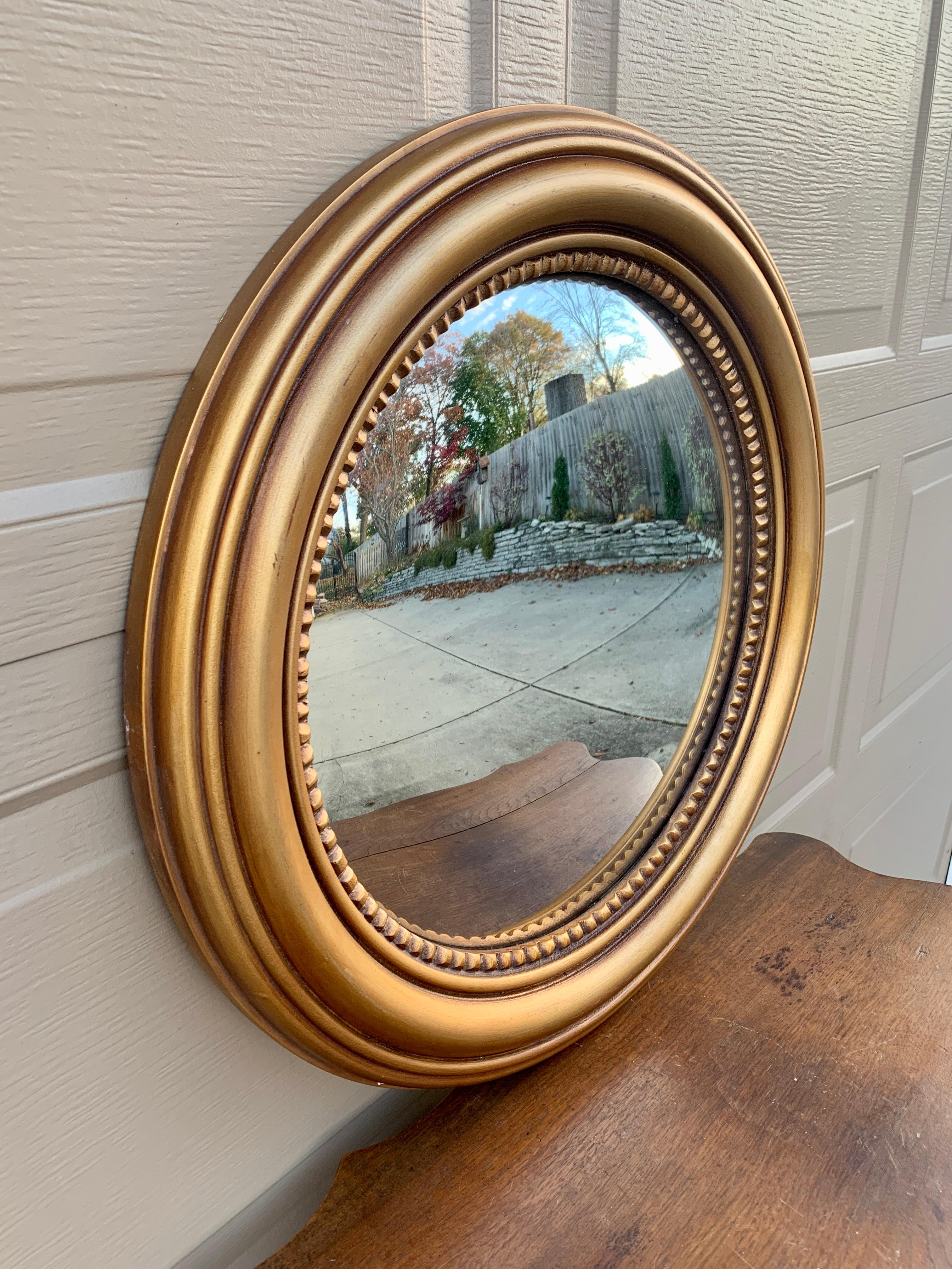 American Federal Giltwood Bullseye Convex Mirror In Good Condition In Elkhart, IN