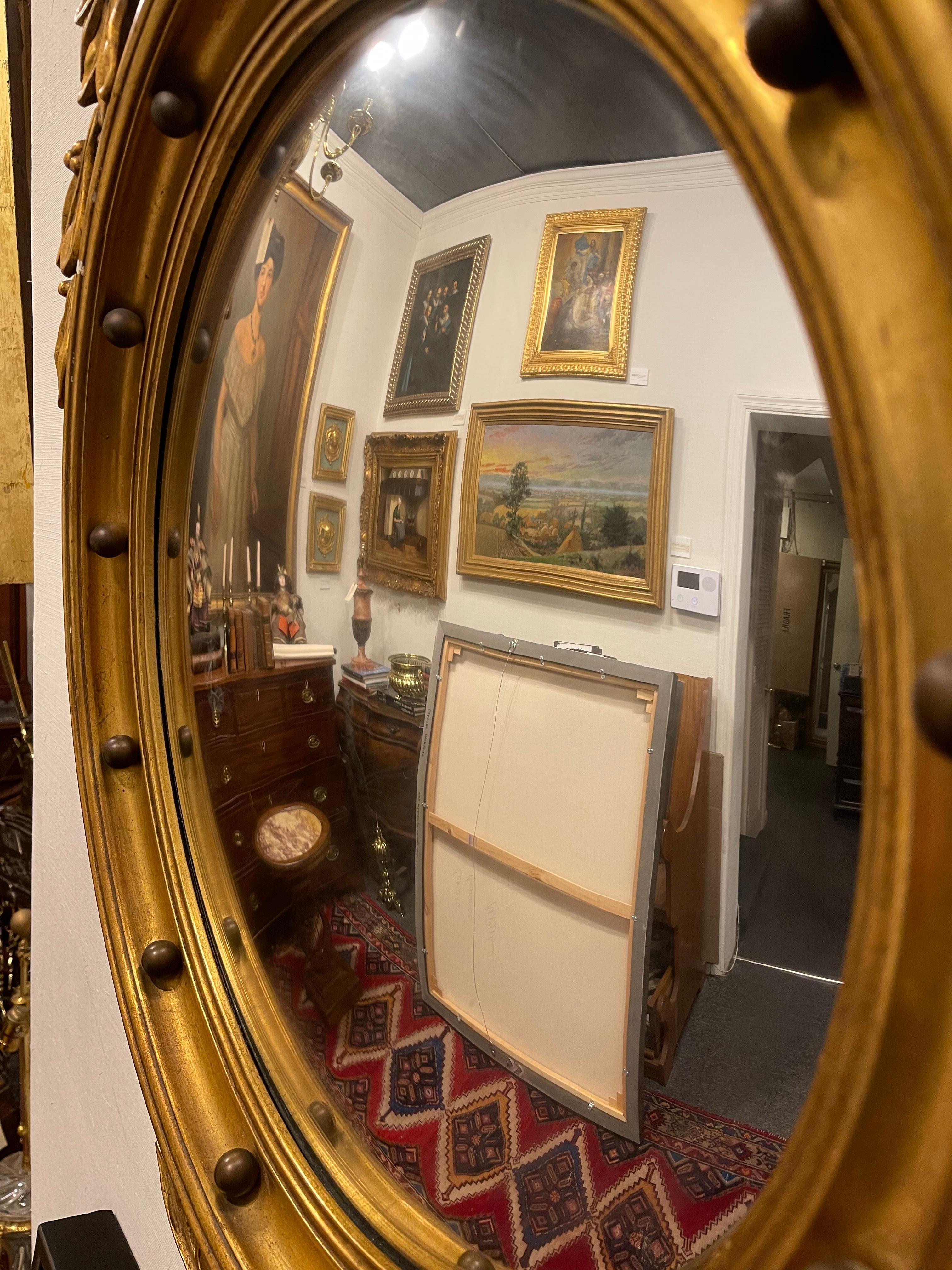 American Federal Giltwood Eagle Bullseye Convex Mirror, 20th Century In Good Condition In Savannah, GA