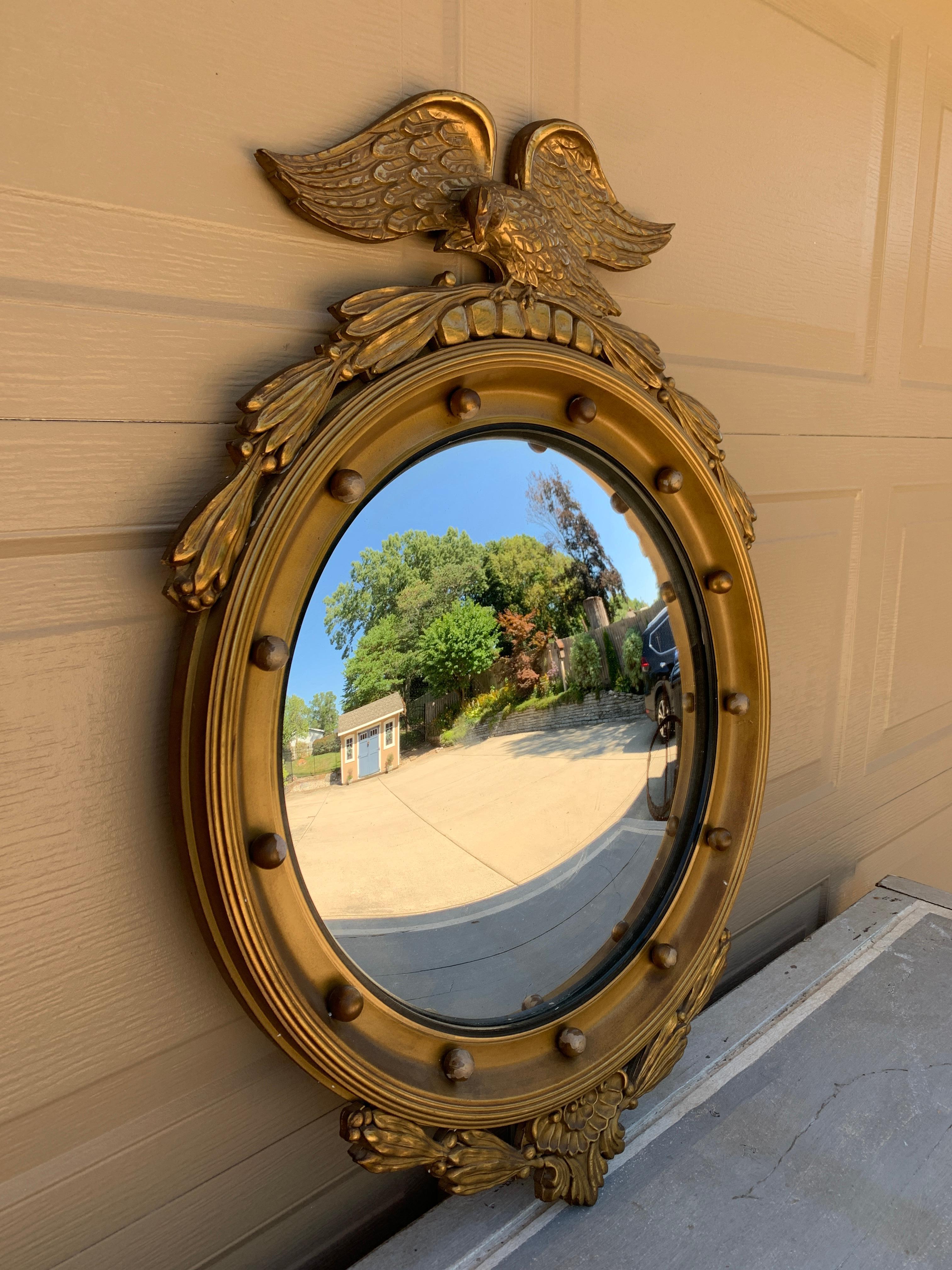 Federale Specchio convesso American Feder Giltwood Eagle Bullseye in vendita