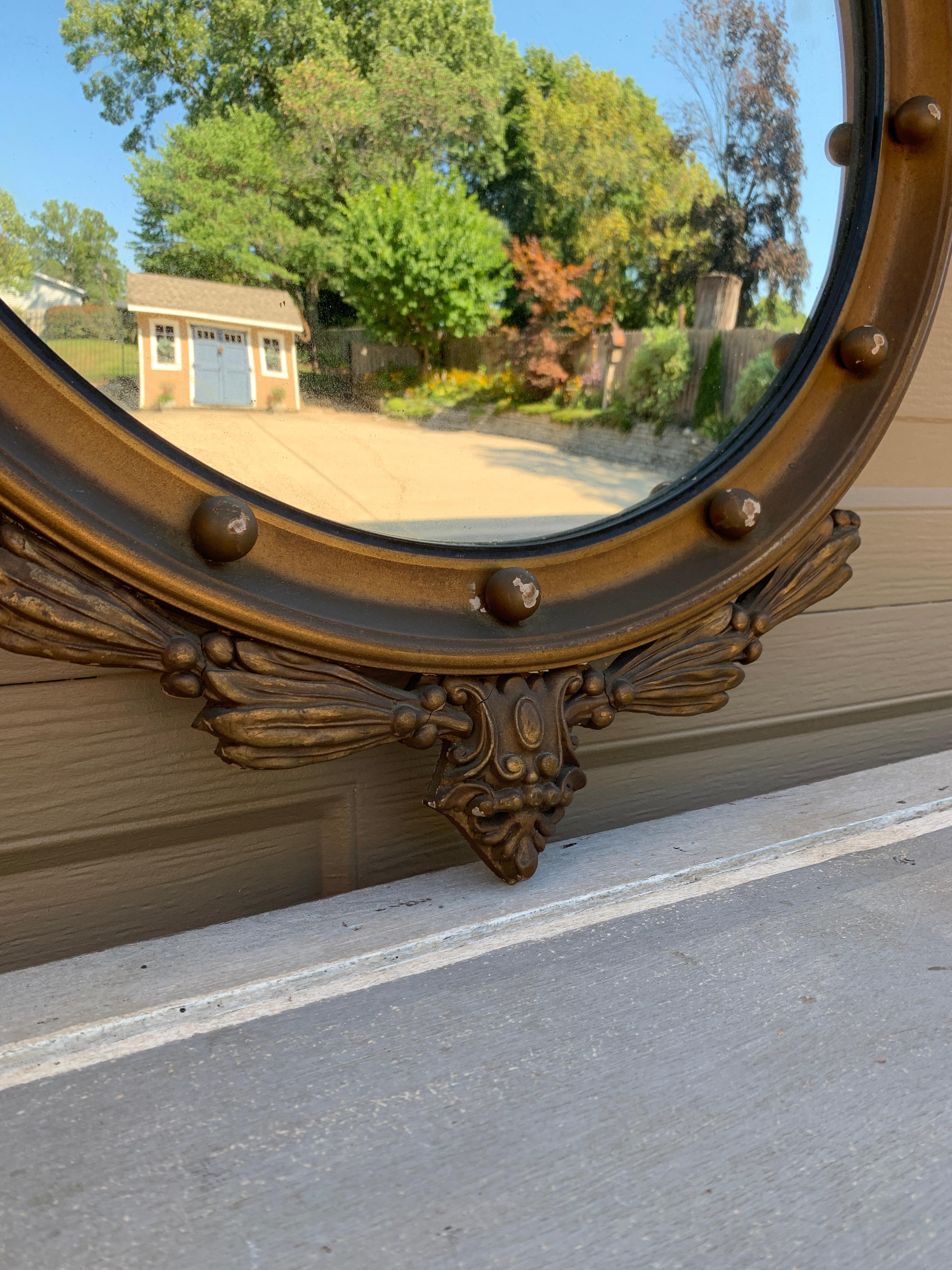 Specchio convesso American Feder Giltwood Eagle Bullseye in vendita 1