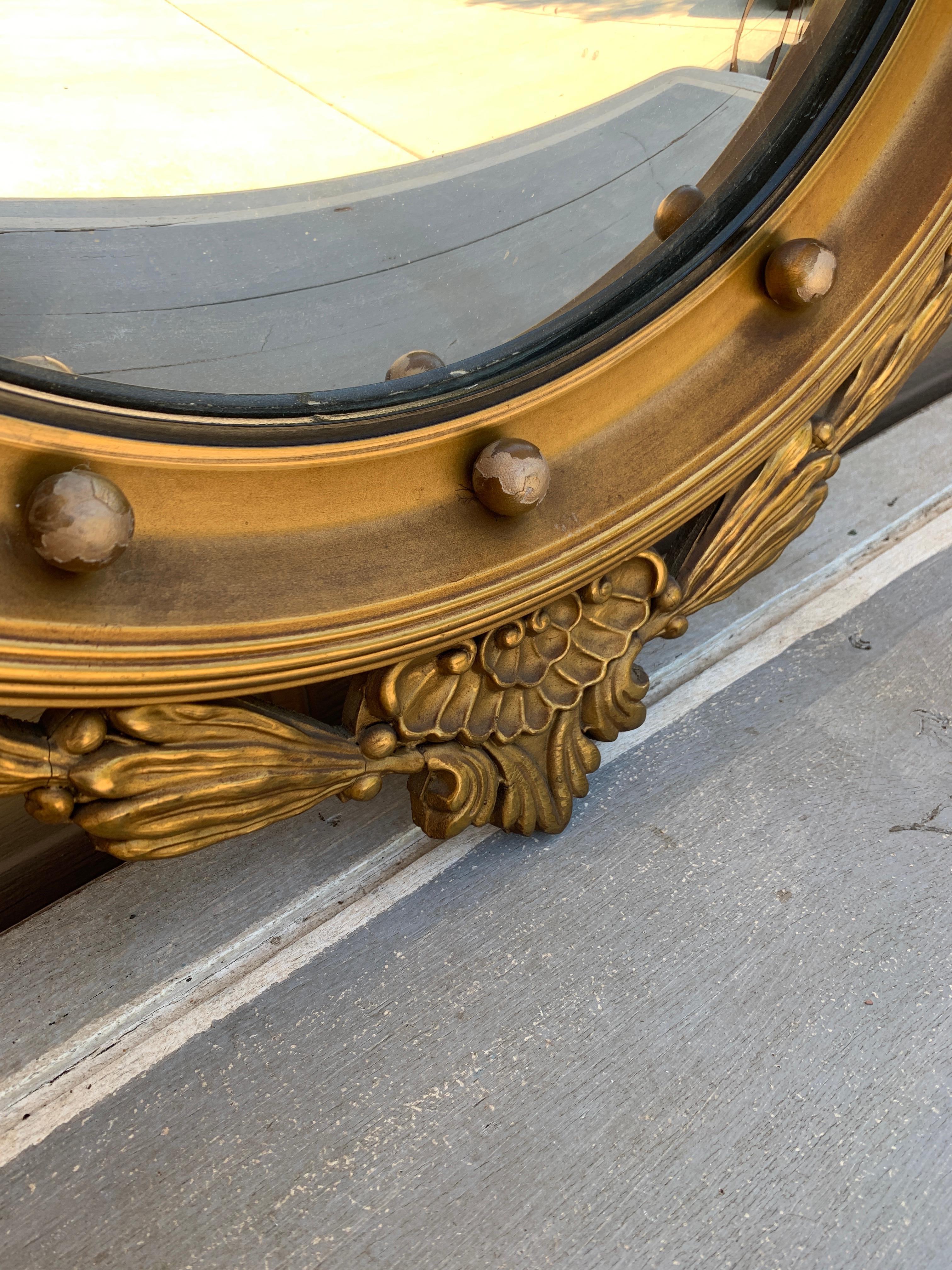 Specchio convesso American Feder Giltwood Eagle Bullseye in vendita 1