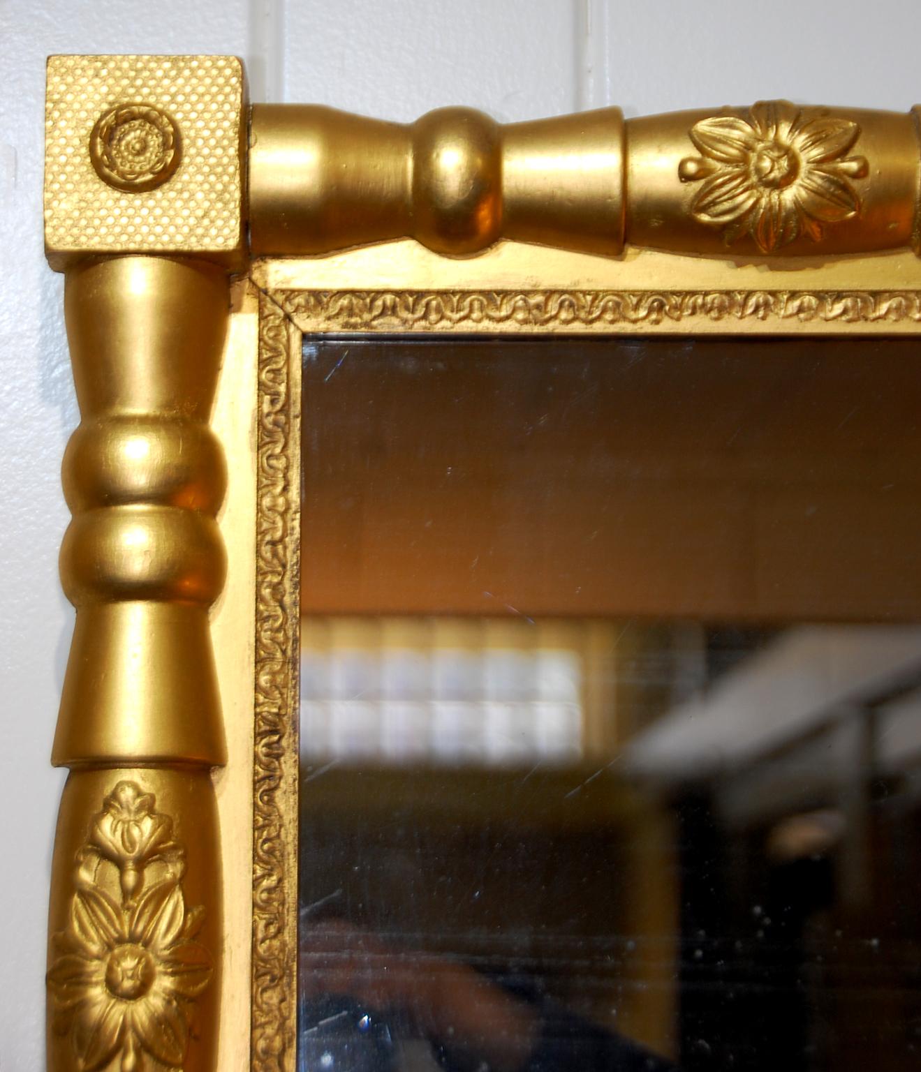 18th Century American Federal Gold Leaf Split Column Mirror