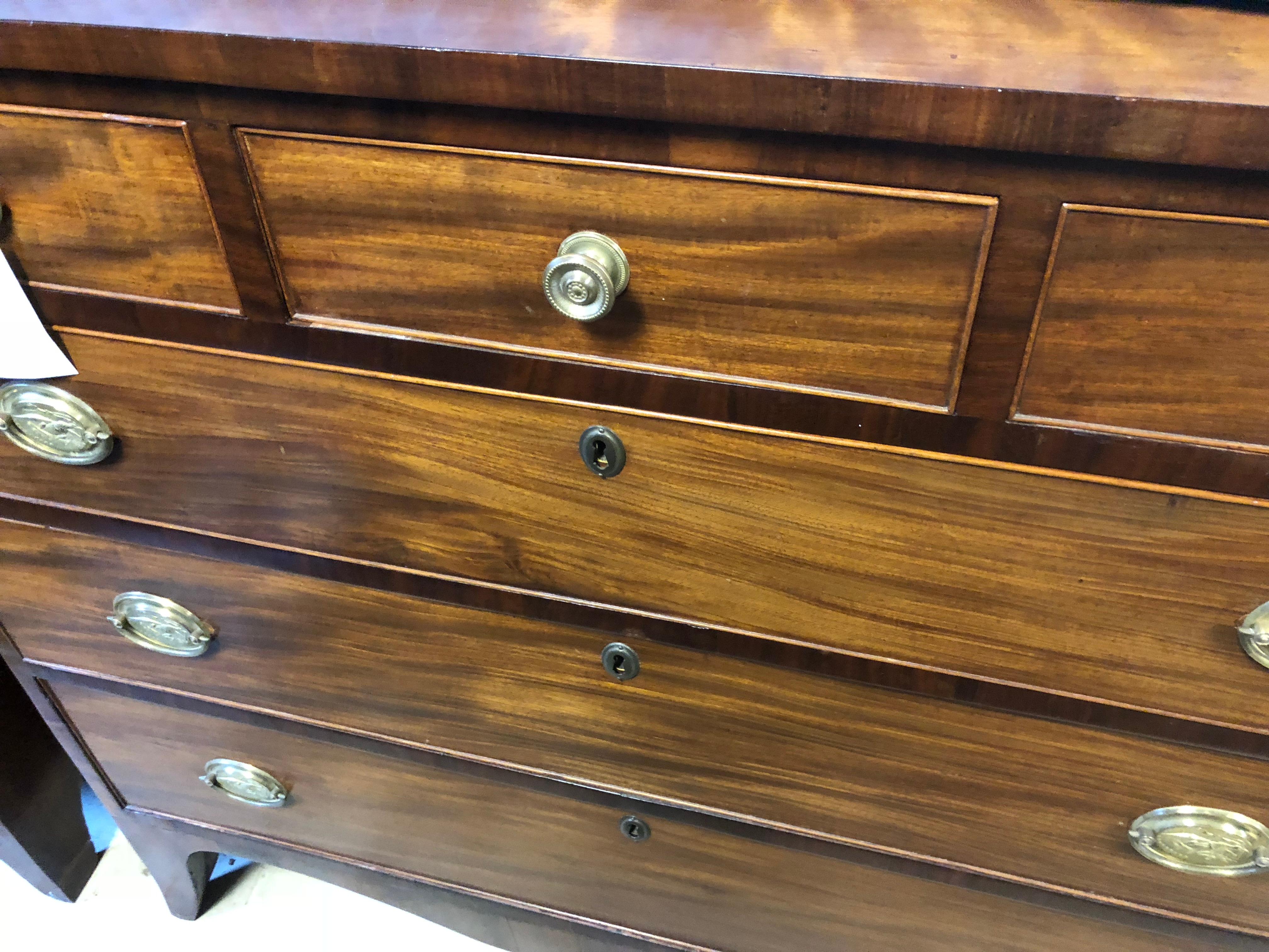 American Federal Hepplewhite Chest in Mahogany with 3 Top Drawers, Eagle Brasses 2