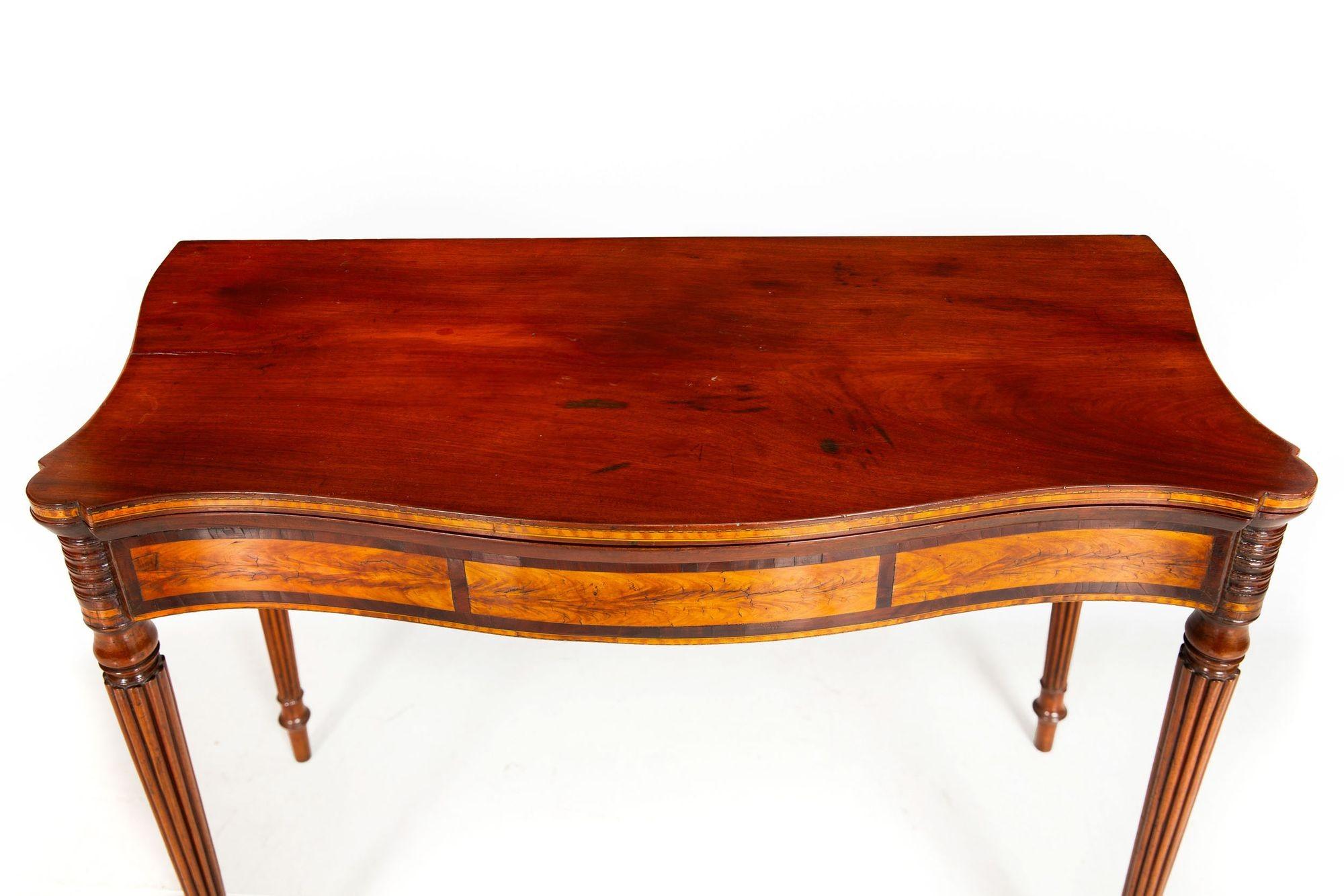 American Federal Inlaid-Mahogany Card Game Table, Massachusetts ca. 1810 For Sale 4