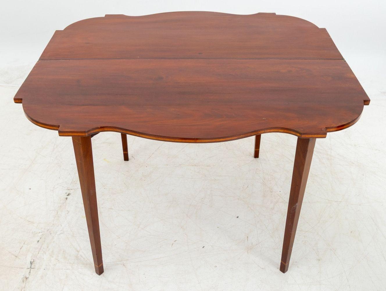 American Federal Inlaid Mahogany Card Table, 1800 For Sale 2