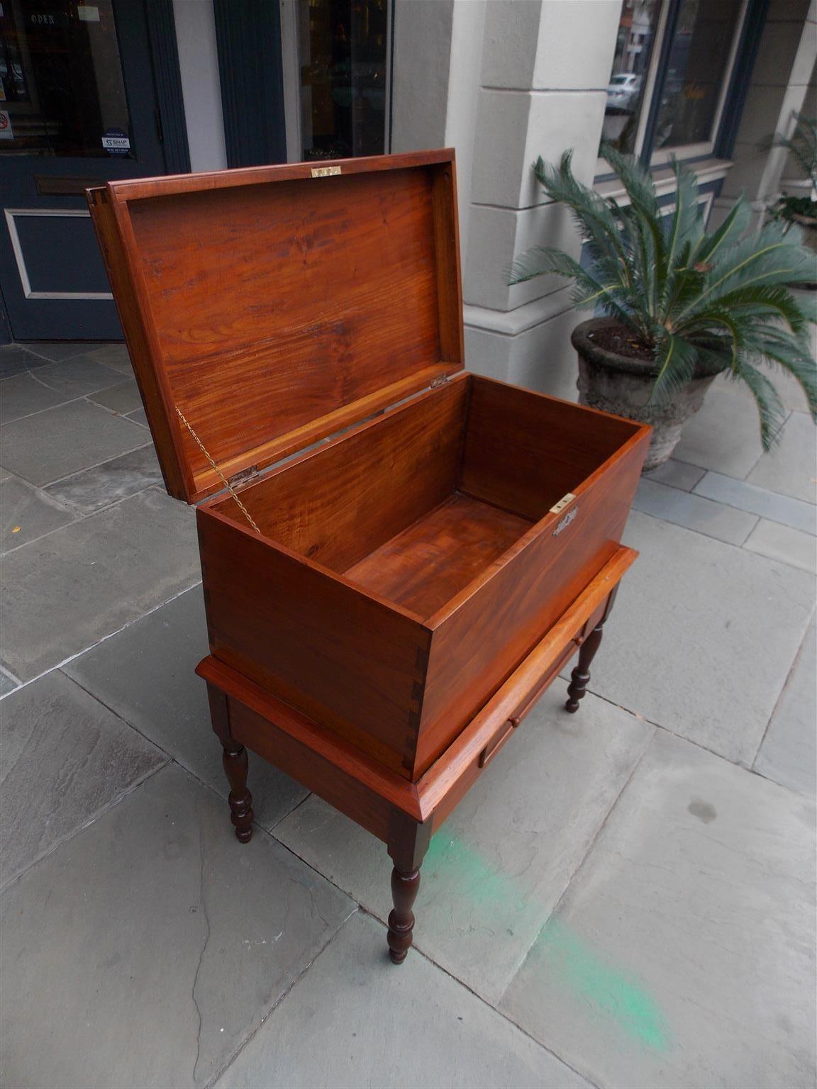 American Federal Mahogany and Spanish Cedra Sugar Chest on Stand, Circa 1820 In Excellent Condition For Sale In Hollywood, SC