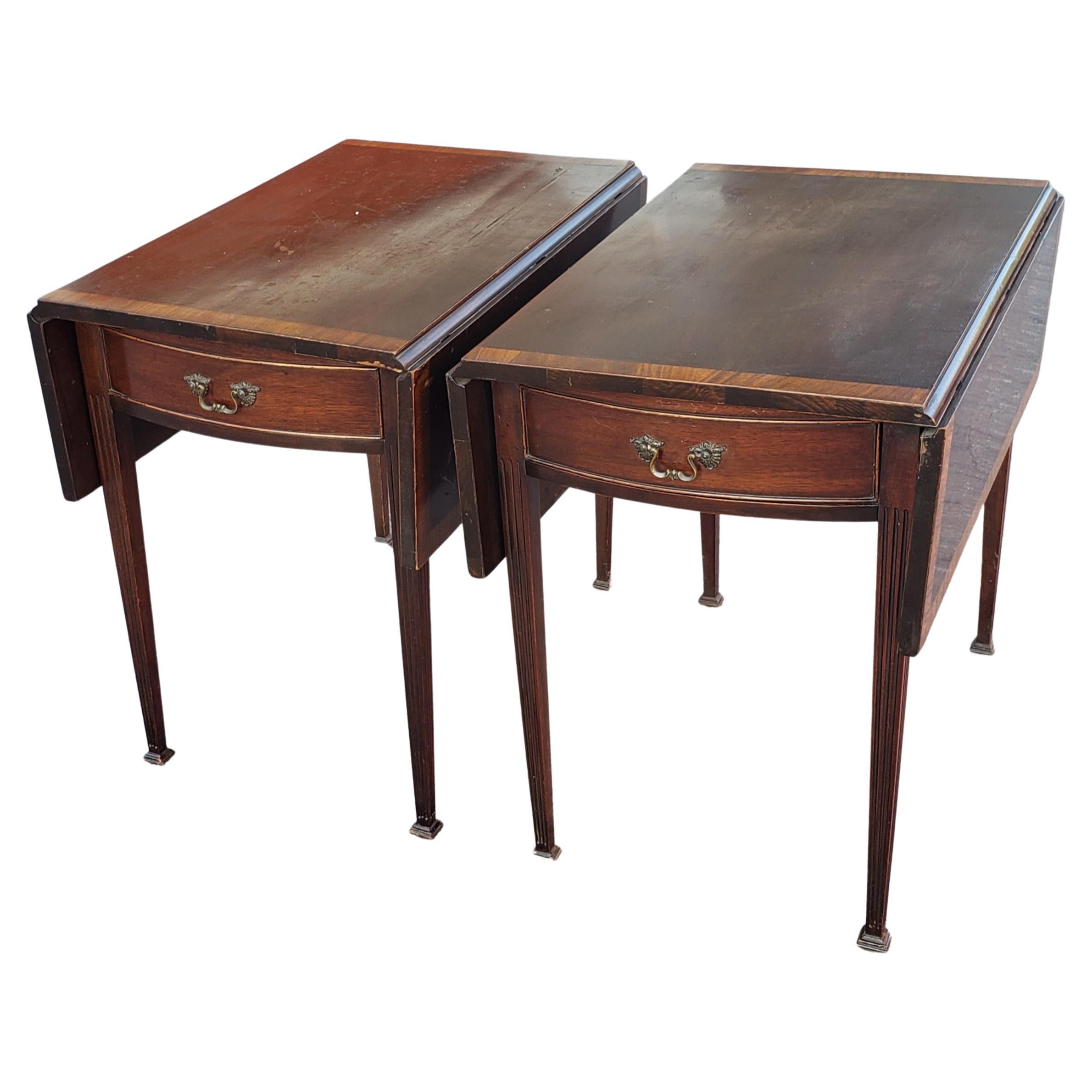 American Federal Mahogany Banded Pembroke Drop-Leaf Large Side Tables, a Pair For Sale