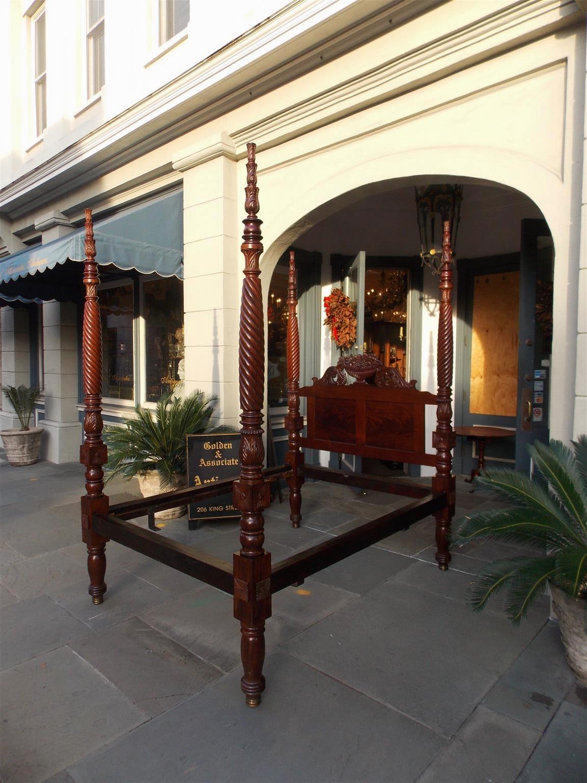 American Federal Mahogany Barley Twist & Foliage Four Poster Bed NY, Circa 1815 4