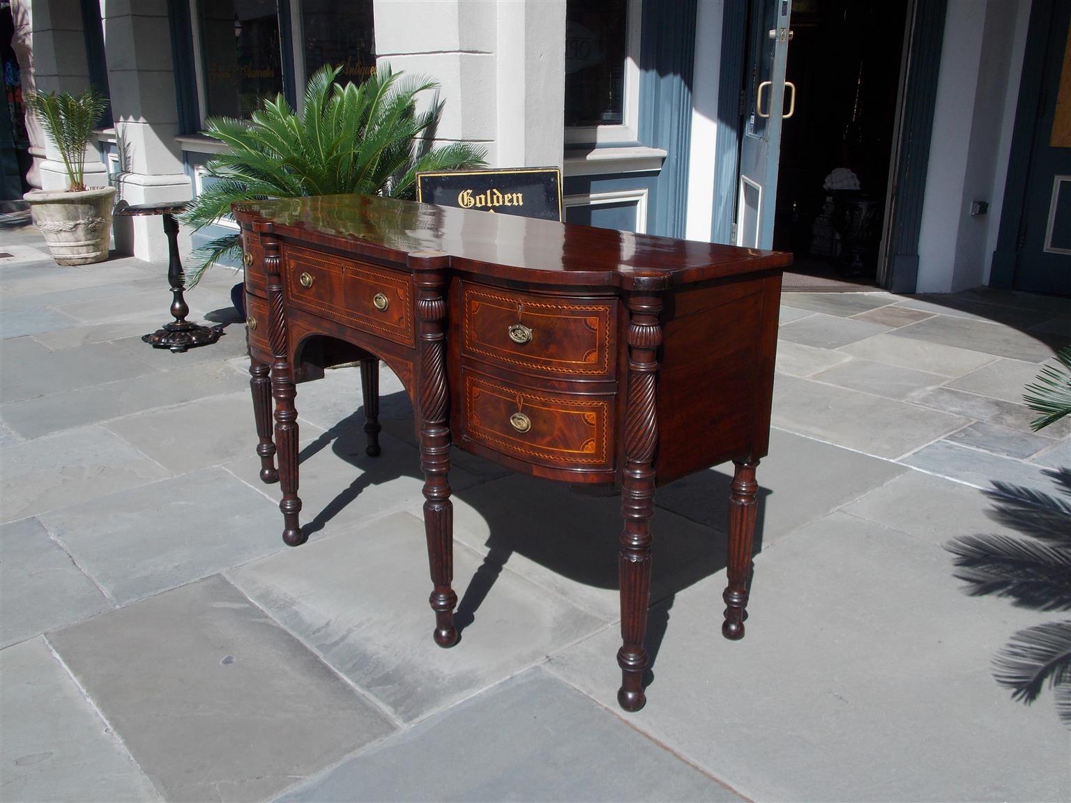 American Federal Mahogany Bow Front Floral Satinwood Inlaid Sideboard Circa 1770 In Excellent Condition For Sale In Hollywood, SC