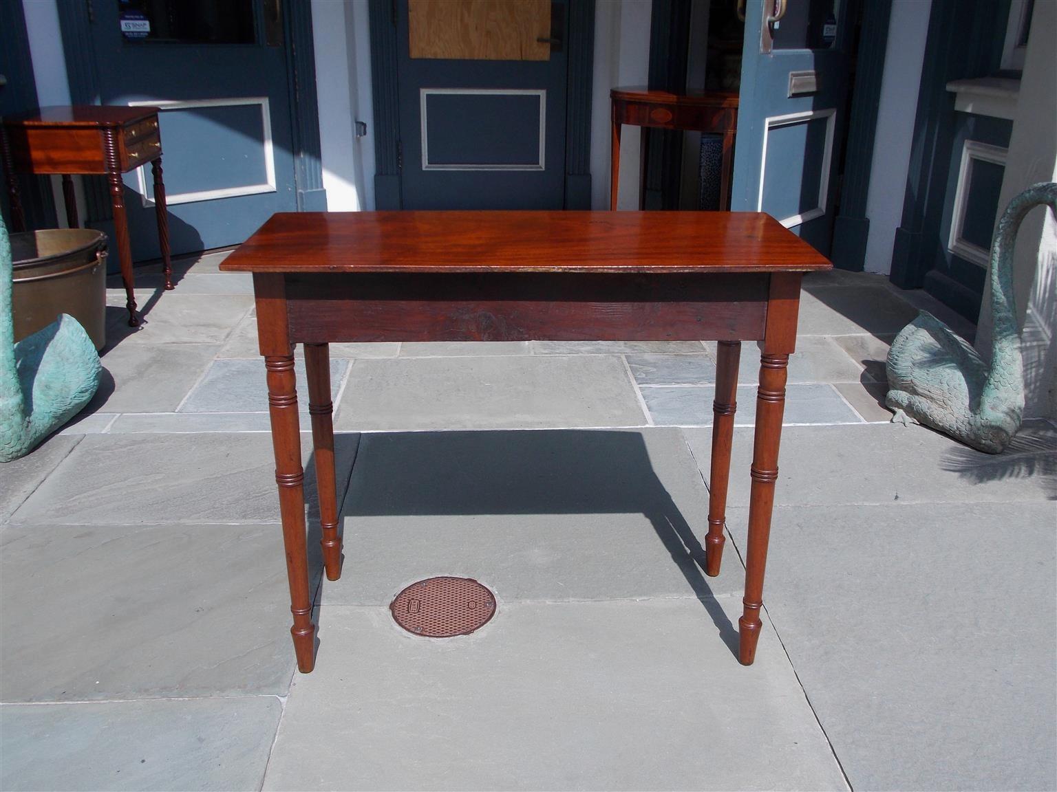 American Federal Mahogany Bow Front One-Drawer Server with Brass Pulls. C.1810 For Sale 4