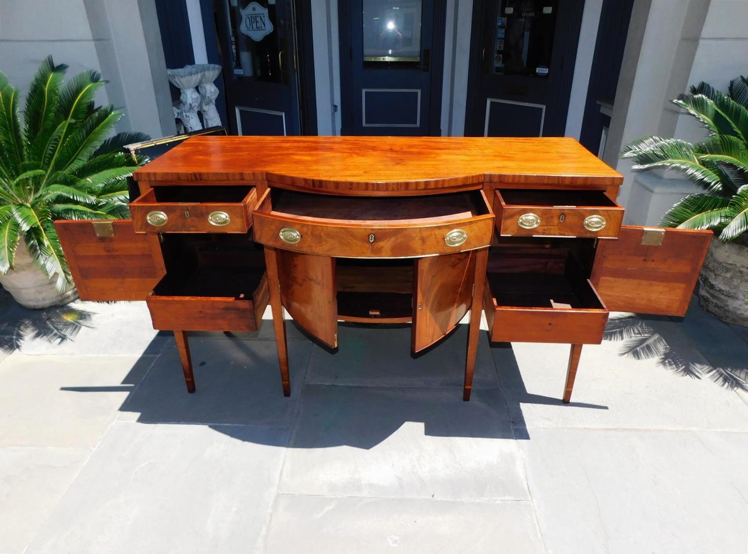 American Federal Mahogany Bow Front Sideboard with Tapered Cuffed Legs, C. 1810 For Sale 4