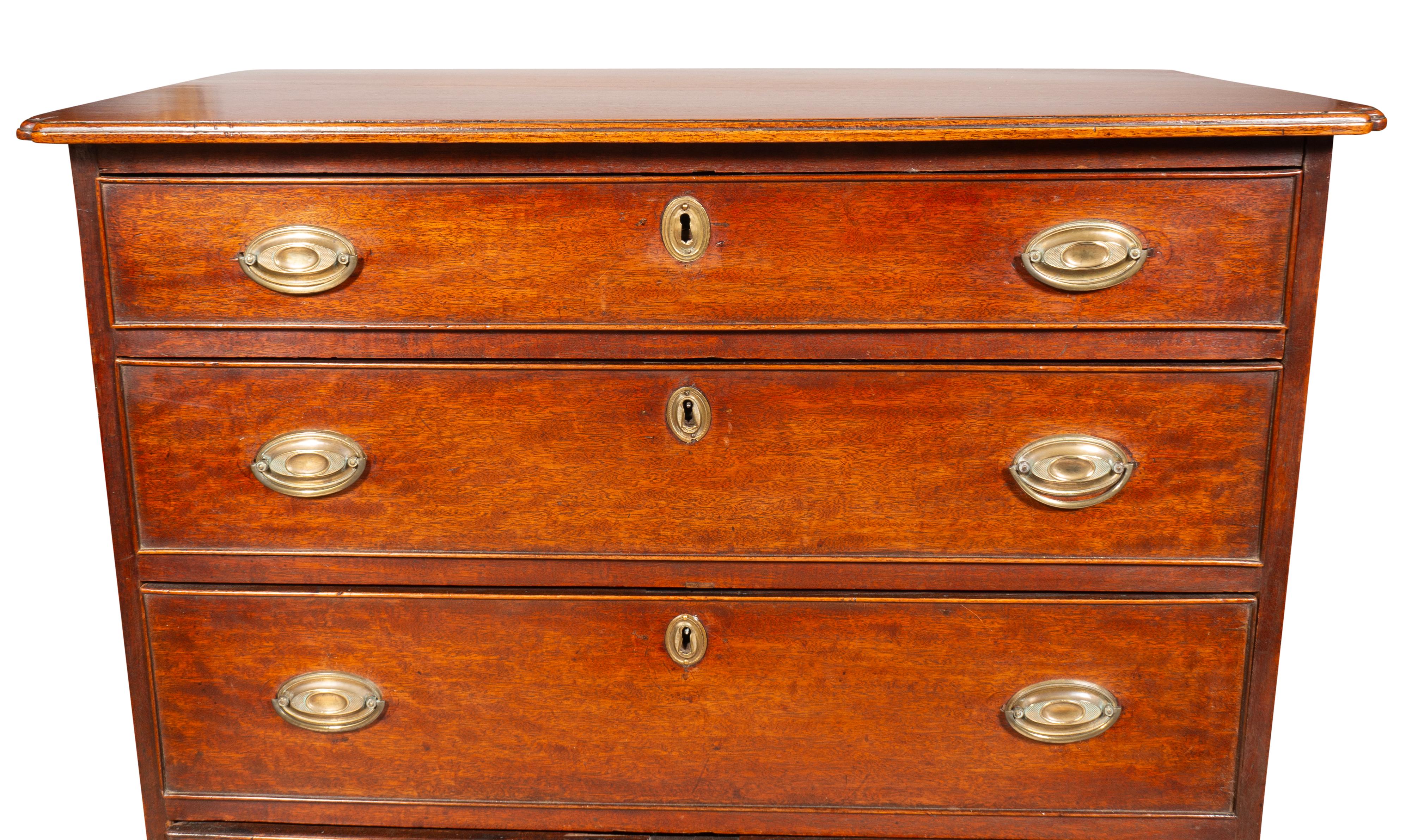 American Federal Mahogany Chest Of Drawers 7