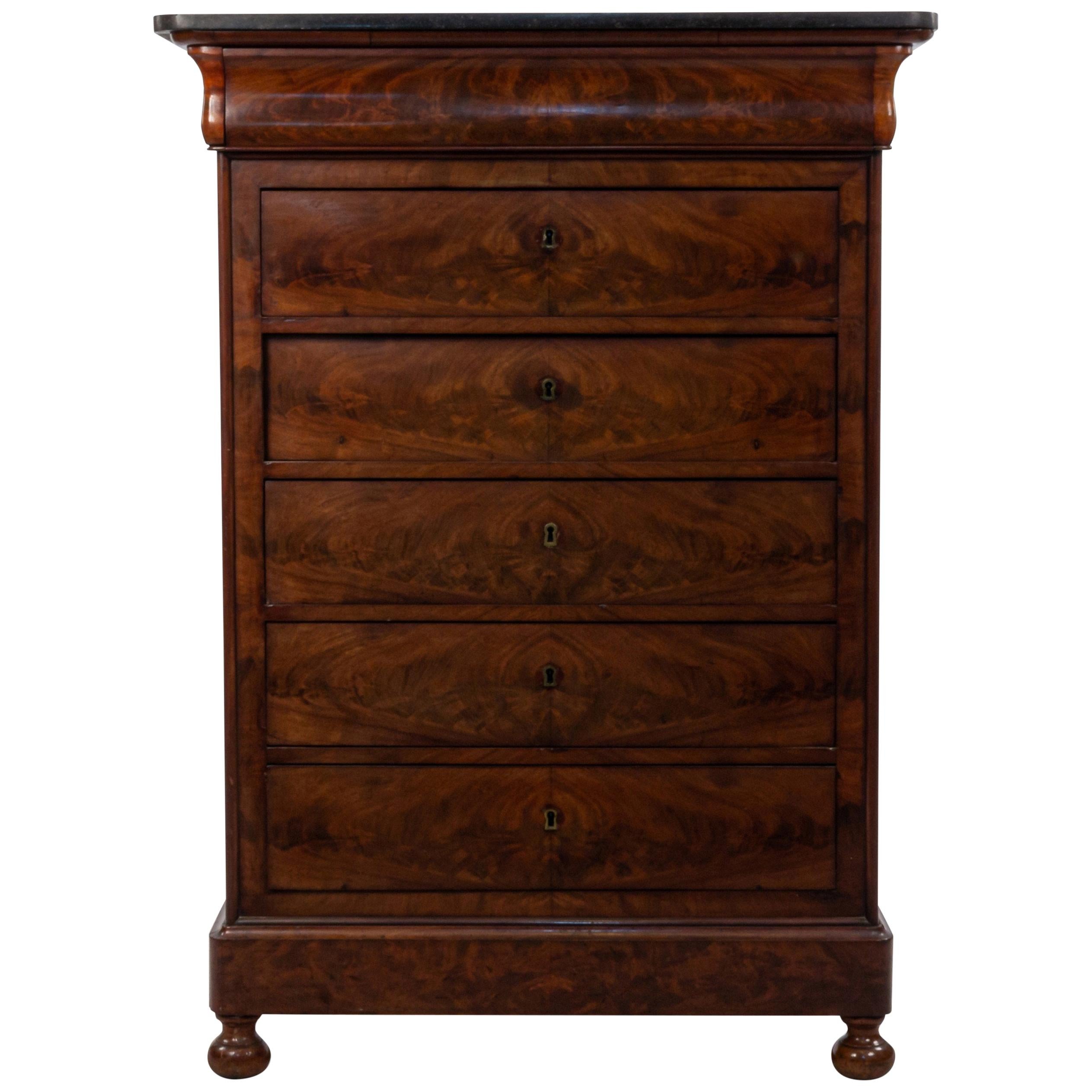 American Federal Mahogany Chest of Drawers with Black Marble Top