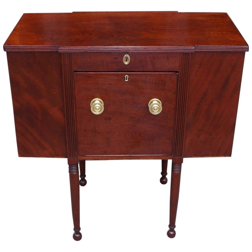 American Federal Mahogany Compartmentalized Hinged Work Table,  VA Circa 1810 For Sale