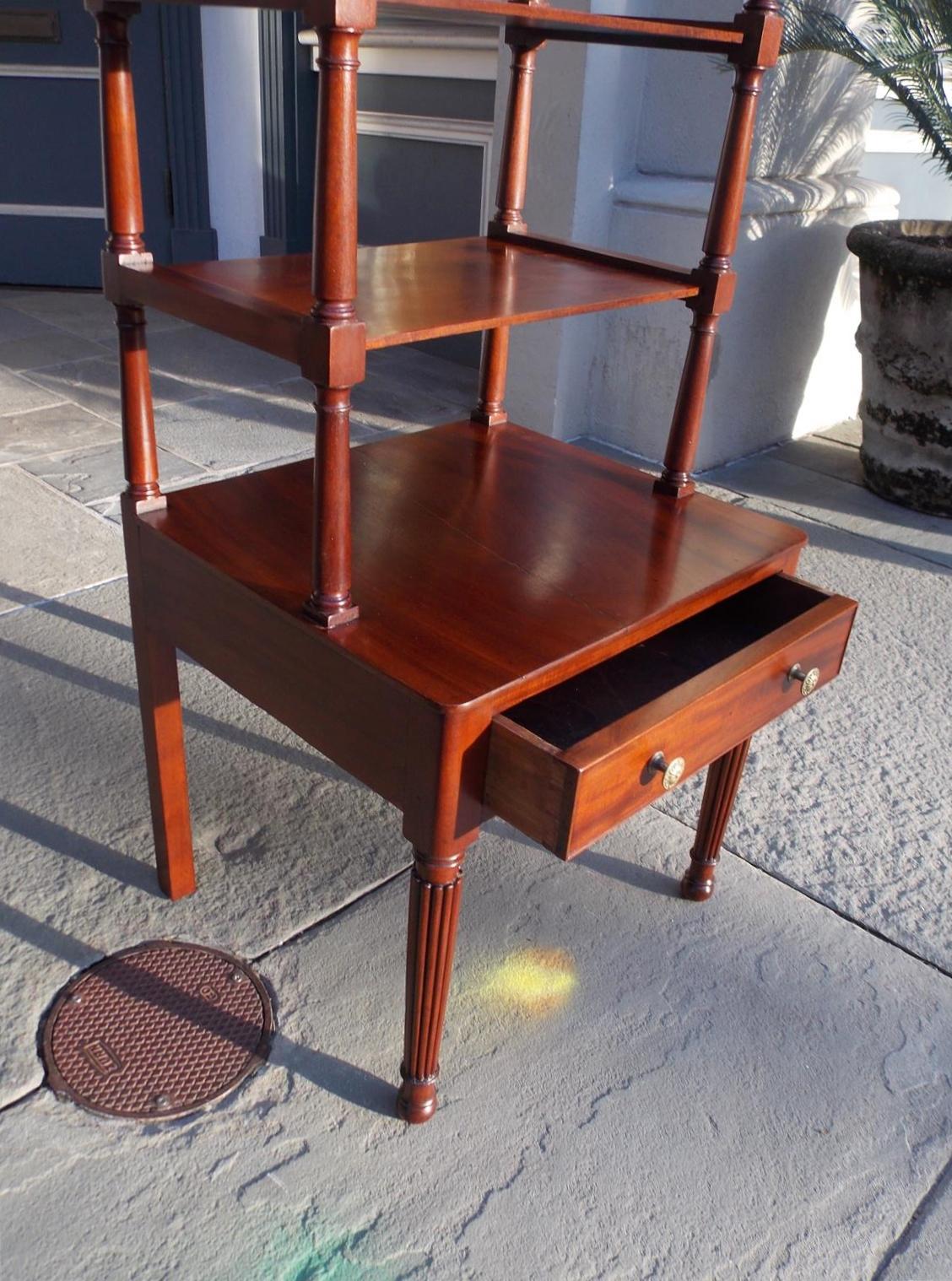 American Federal Mahogany Hinged Five-Tiered One-Drawer Étagère, Balt. C. 1810 3